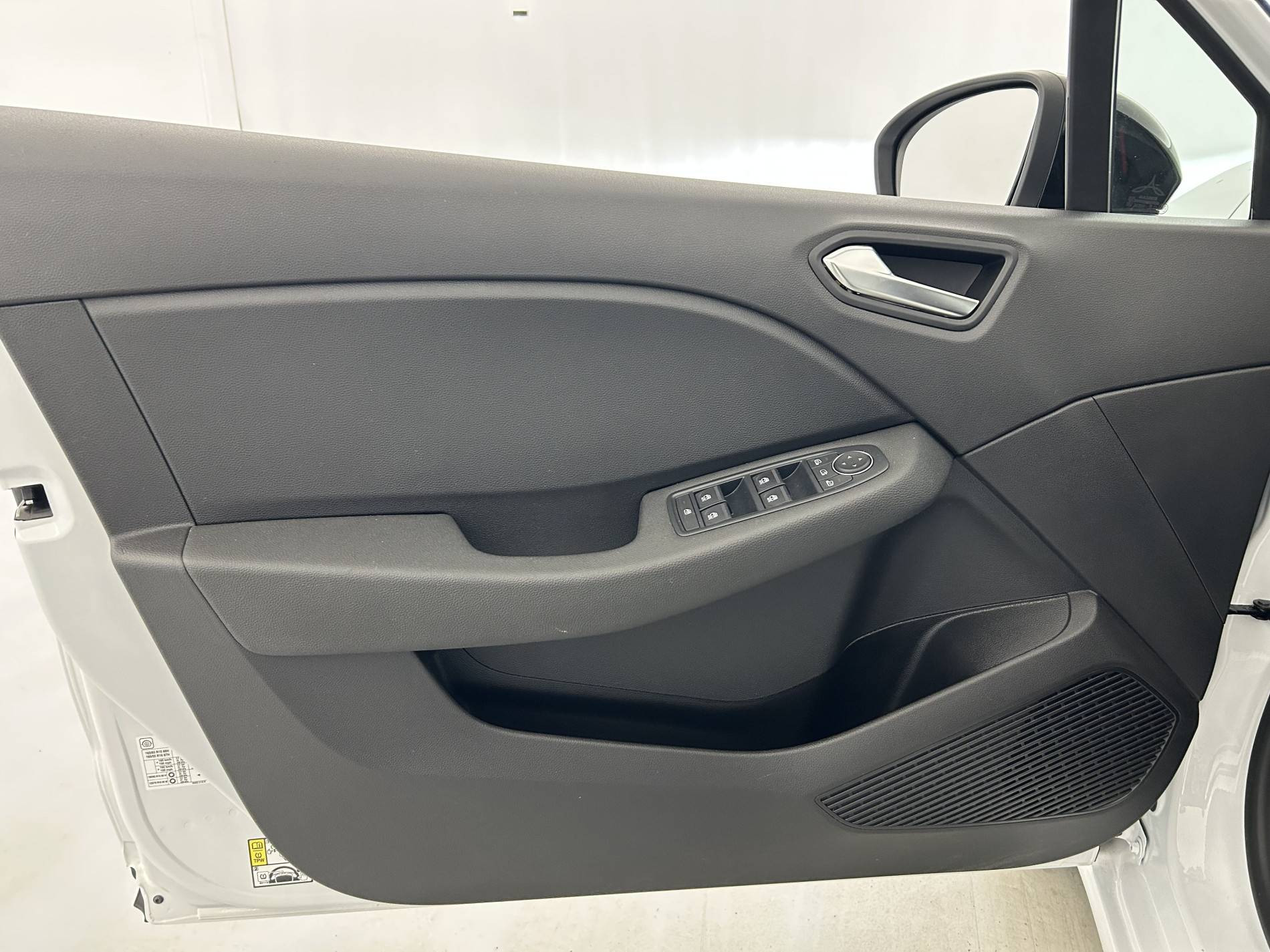 Vente en ligne Renault Clio 5 Clio TCe 90 au prix de 15 290 €