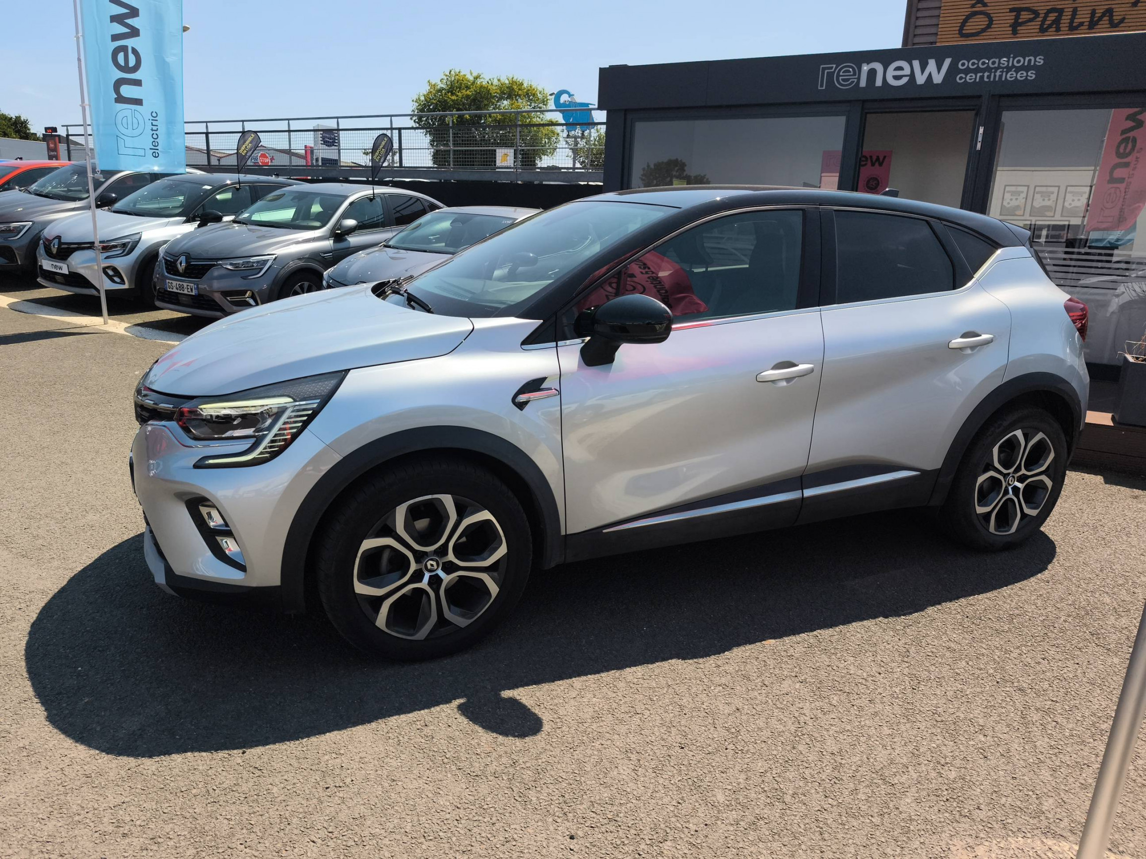 Vente en ligne Renault Captur  mild hybrid 160 EDC au prix de 17 690 €