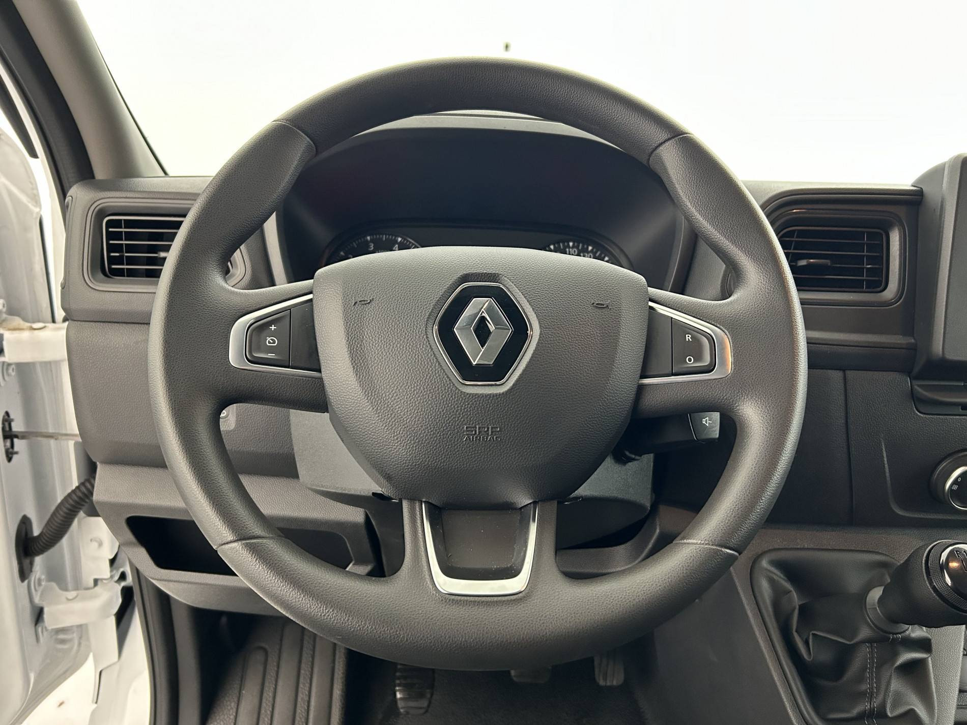 Vente en ligne Renault Master Fourgon MASTER FGN TRAC F3500 L2H2 BLUE DCI 135 au prix de 25 890 €