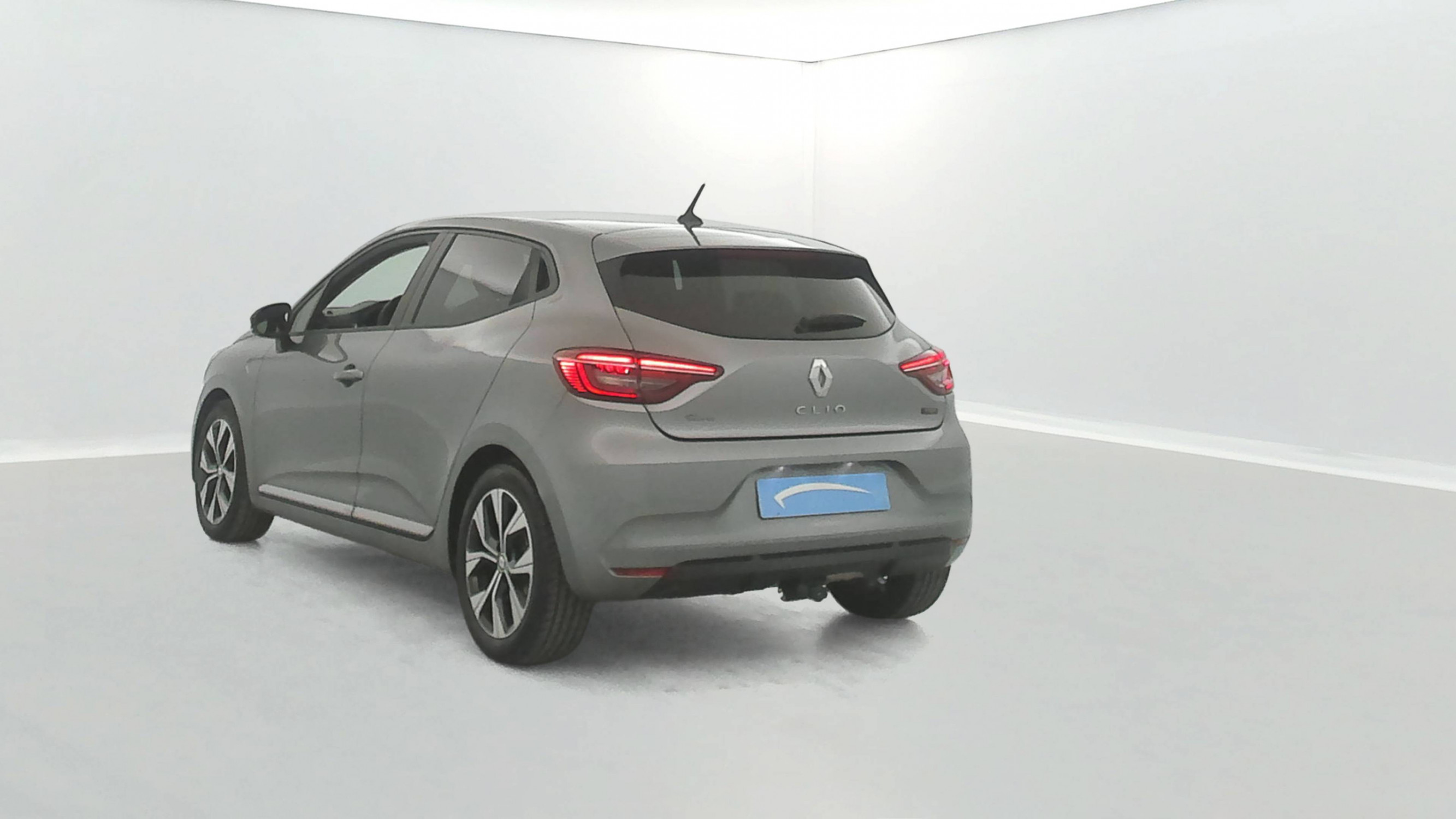 Vente en ligne Renault Clio 5 Clio E-Tech full hybrid 145 au prix de 17 390 €