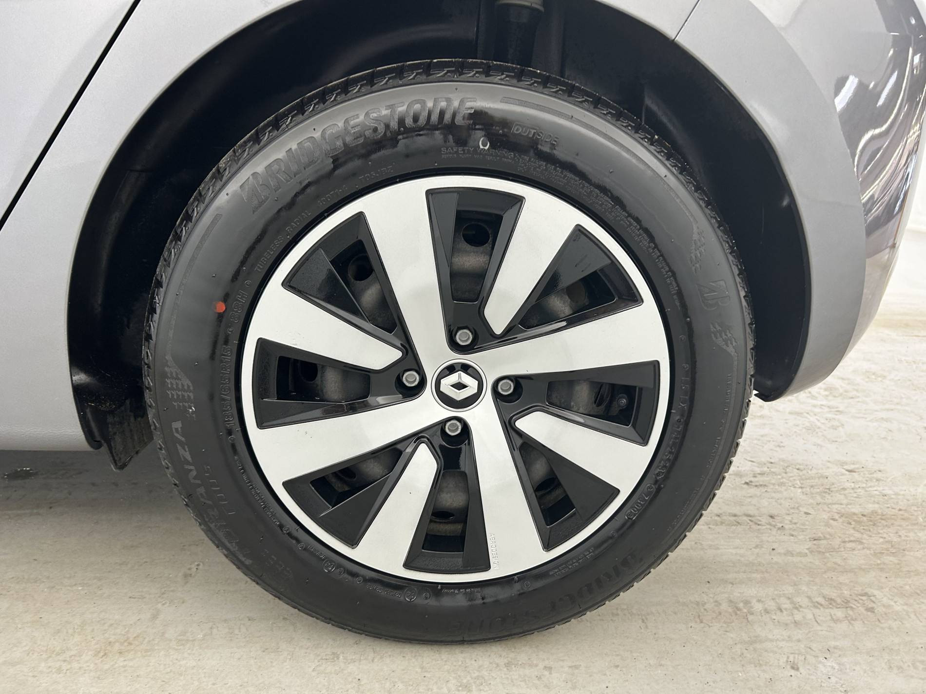 Vente en ligne Renault Clio 5 Clio TCe 90 au prix de 14 790 €