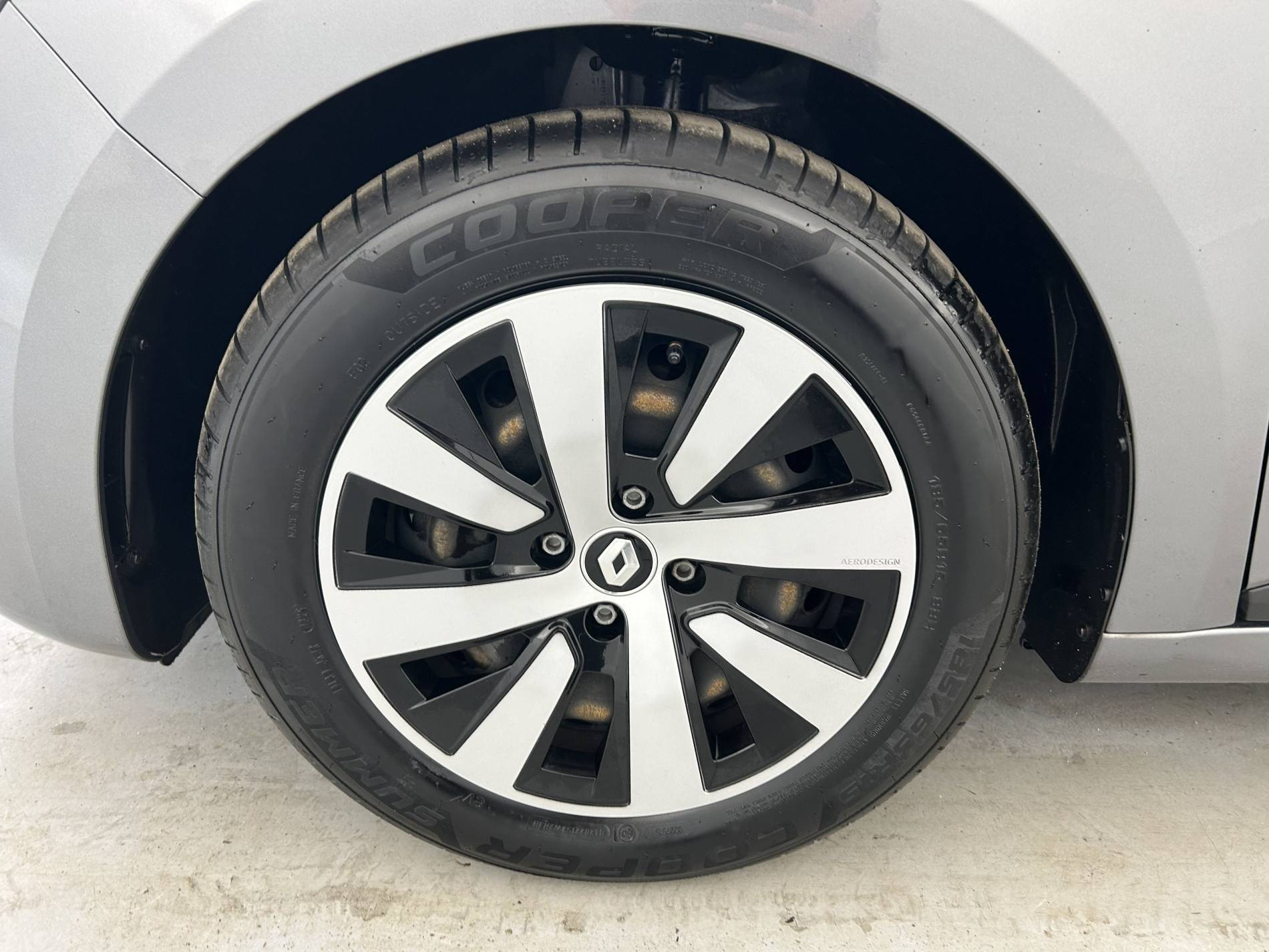 Vente en ligne Renault Clio 5 Clio TCe 90 au prix de 14 290 €