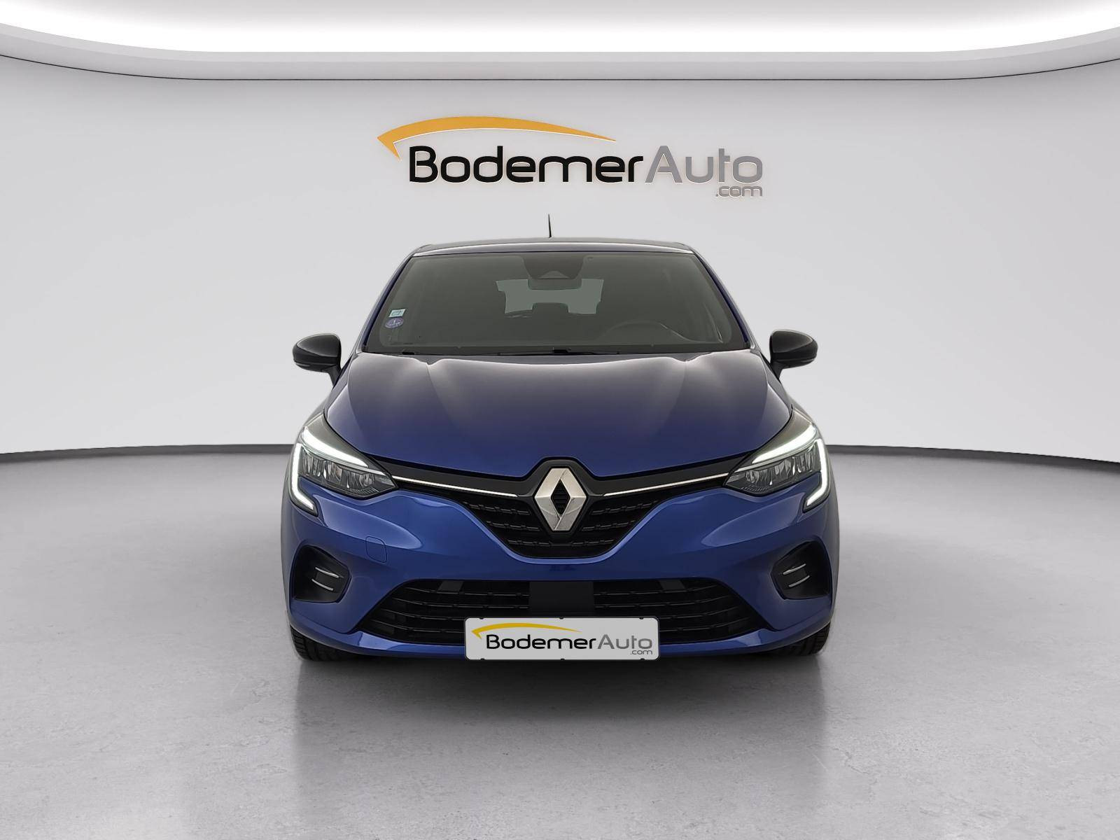 Vente en ligne Renault Clio 5 Clio E-Tech 140 - 21N au prix de 15 490 €