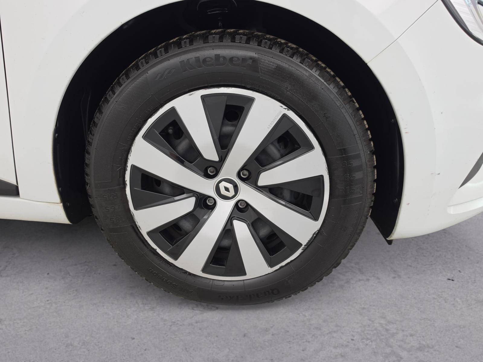 Vente en ligne Renault Clio 5 Clio TCe 90 au prix de 14 490 €