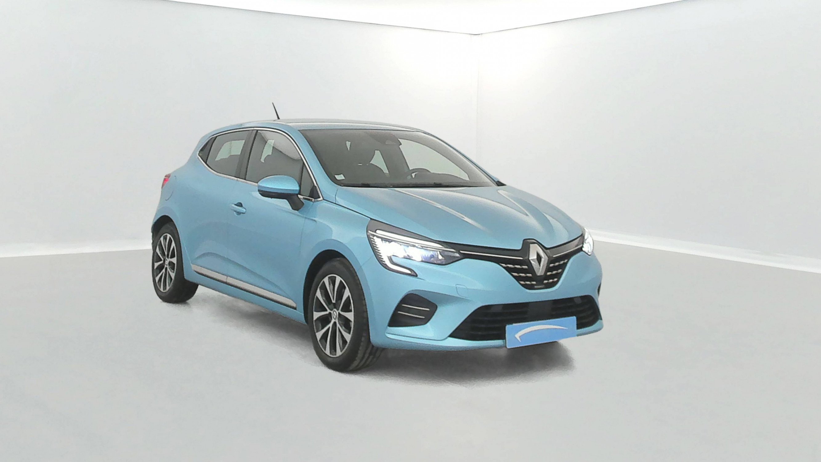 Vente en ligne Renault Clio 5 Clio E-Tech 140 - 21N au prix de 18 499 €
