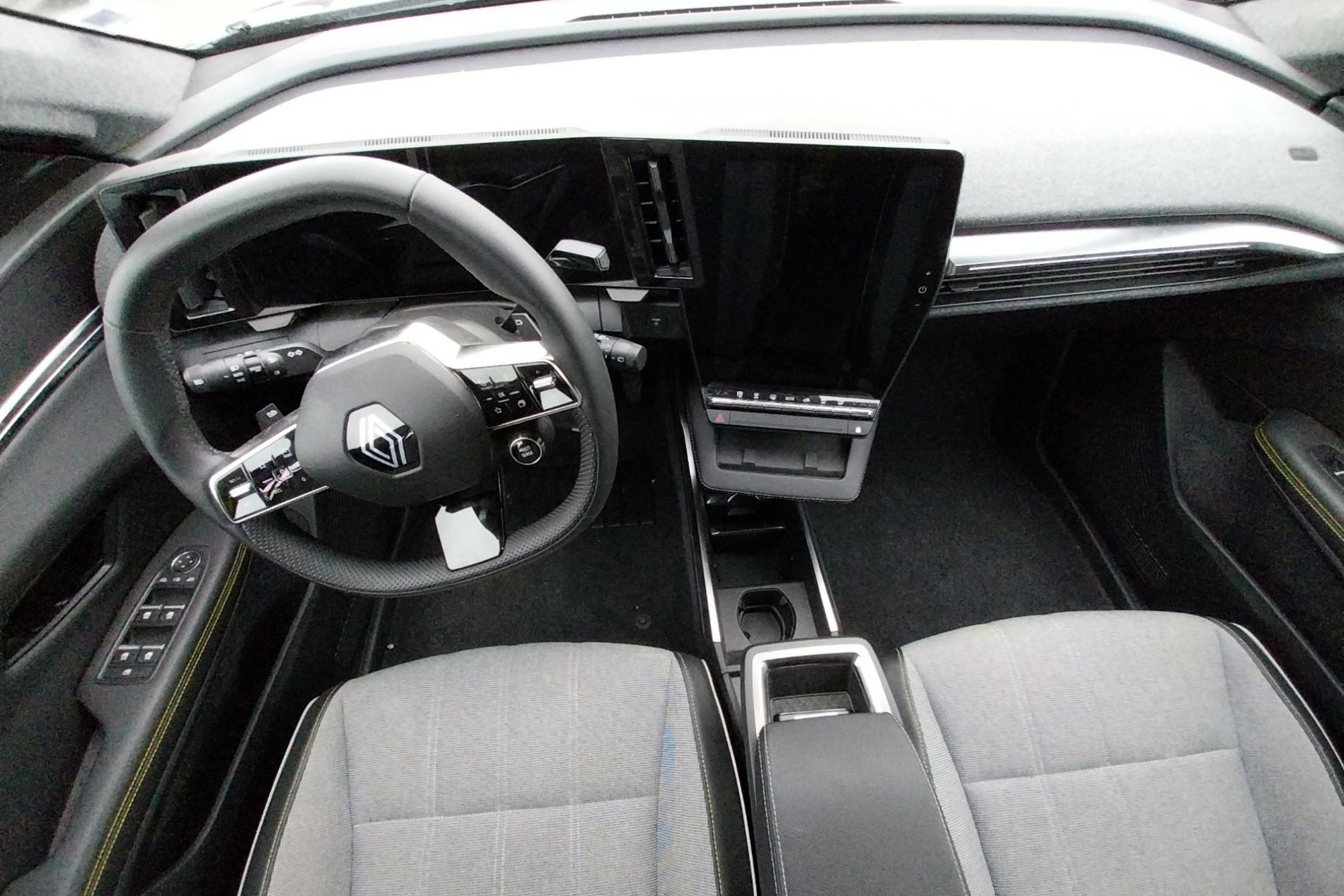 Vente en ligne Renault Scenic E-Tech Scenic E-Tech électrique 220 ch grande autonomie au prix de 37 091 €