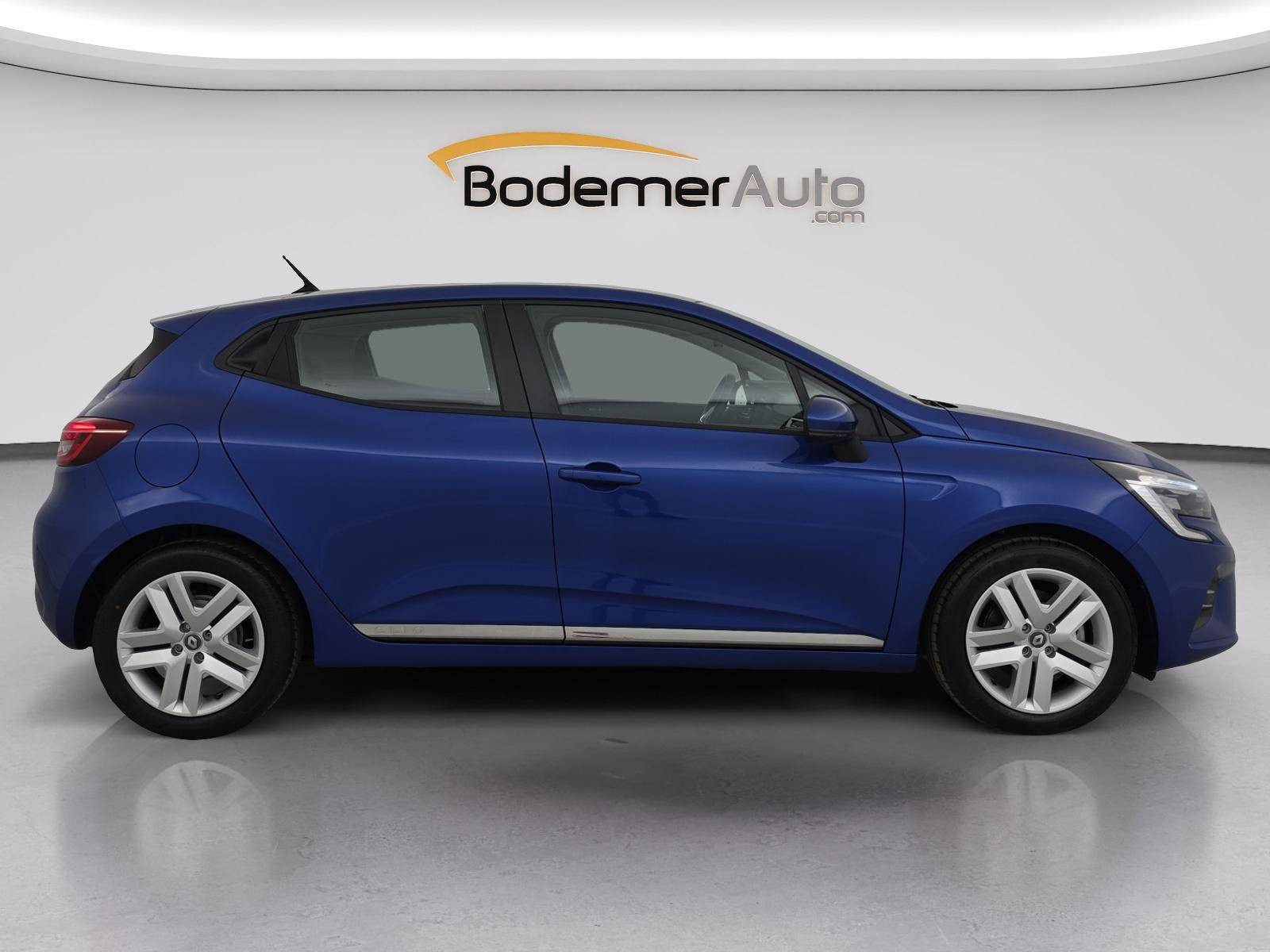 Vente en ligne Renault Clio 5 Clio E-Tech 140 - 21N au prix de 15 990 €