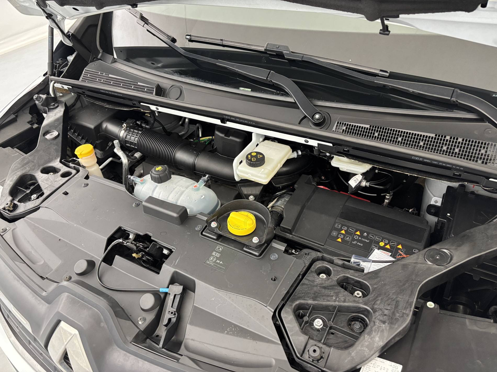 Vente en ligne Renault Trafic 3 Fourgon TRAFIC FGN L1H1 2800 KG BLUE DCI 110 au prix de 20 490 €