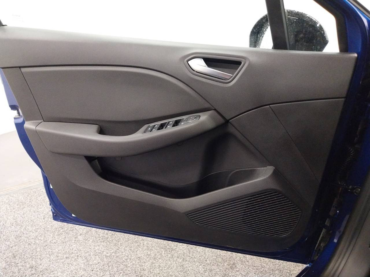 Vente en ligne Renault Clio 5 Clio Blue dCi 100 ch au prix de 19 790 €