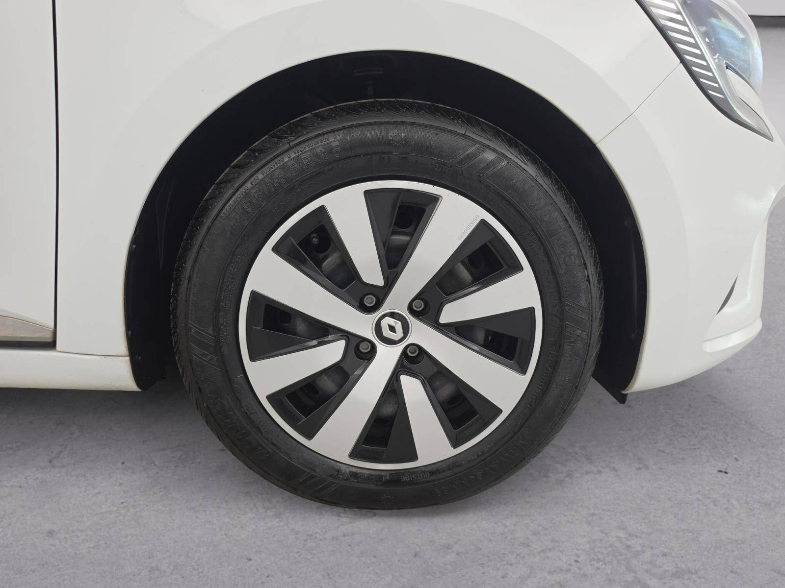 Vente en ligne Renault Clio 5 Clio SCe 65 au prix de 12 790 €