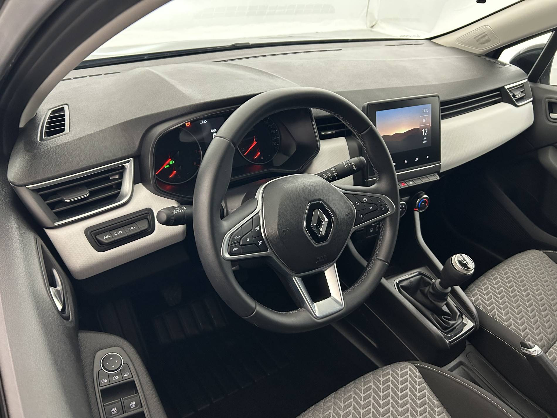 Vente en ligne Renault Clio 5 Clio TCe 90 au prix de 14 790 €