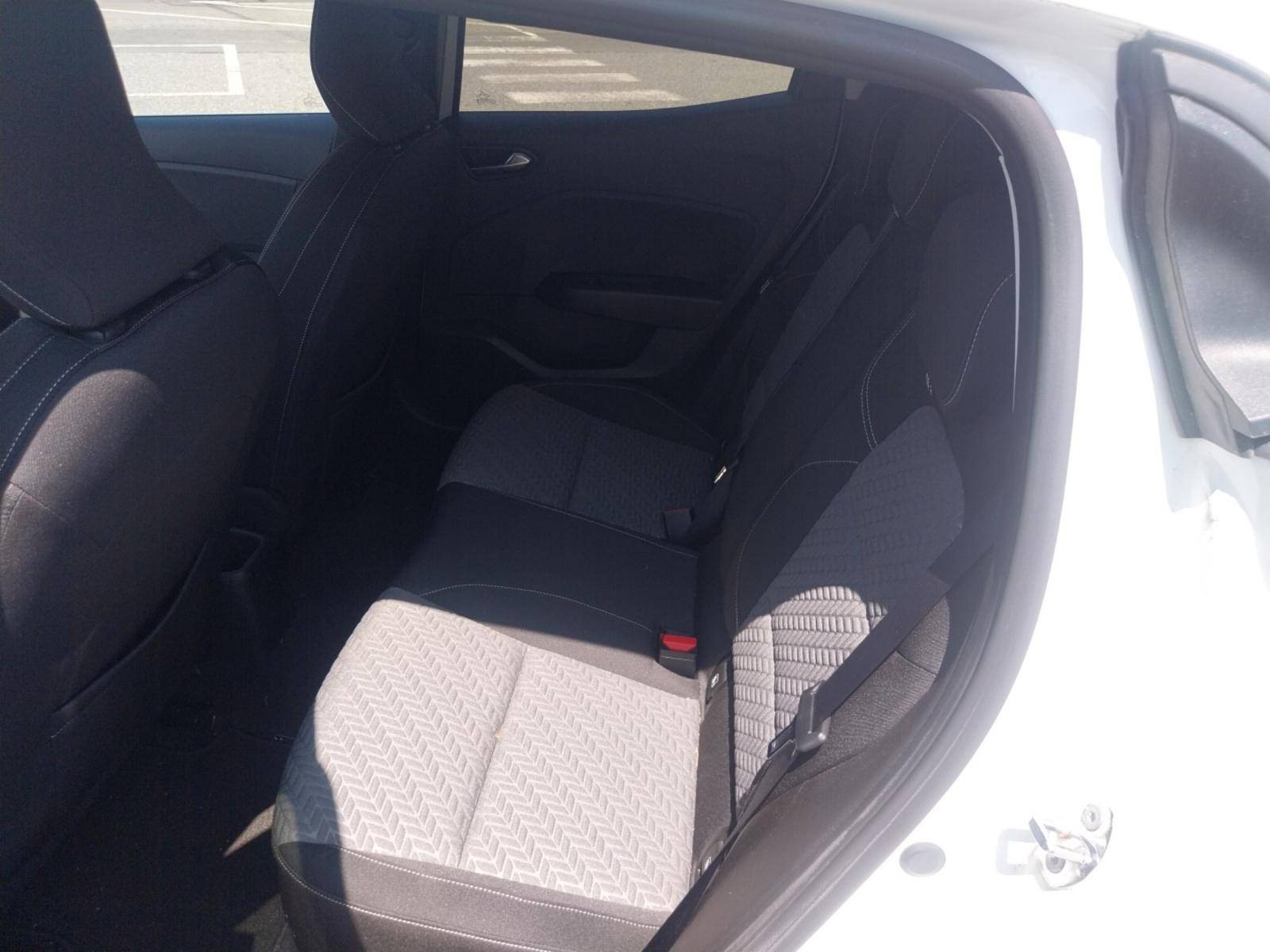 Vente en ligne Renault Clio 5 Clio TCe 90 au prix de 13 800 €