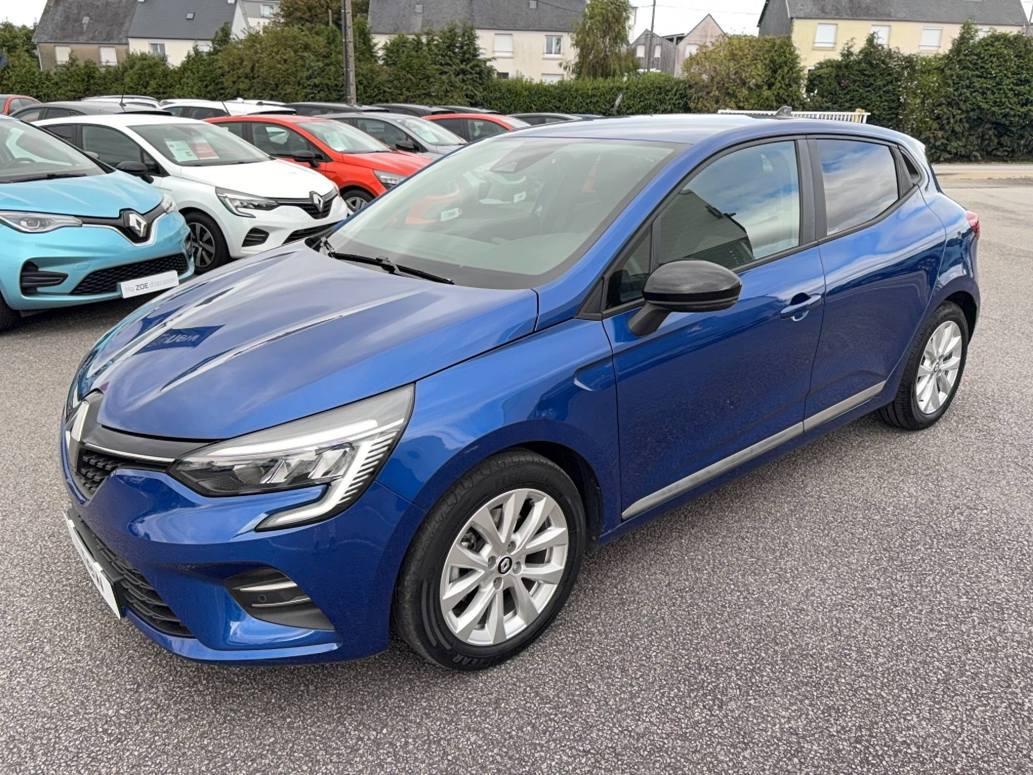 Renault Clio 5 Clio E-Tech full hybrid 145 occasion de 2023 en vente à Carhaix