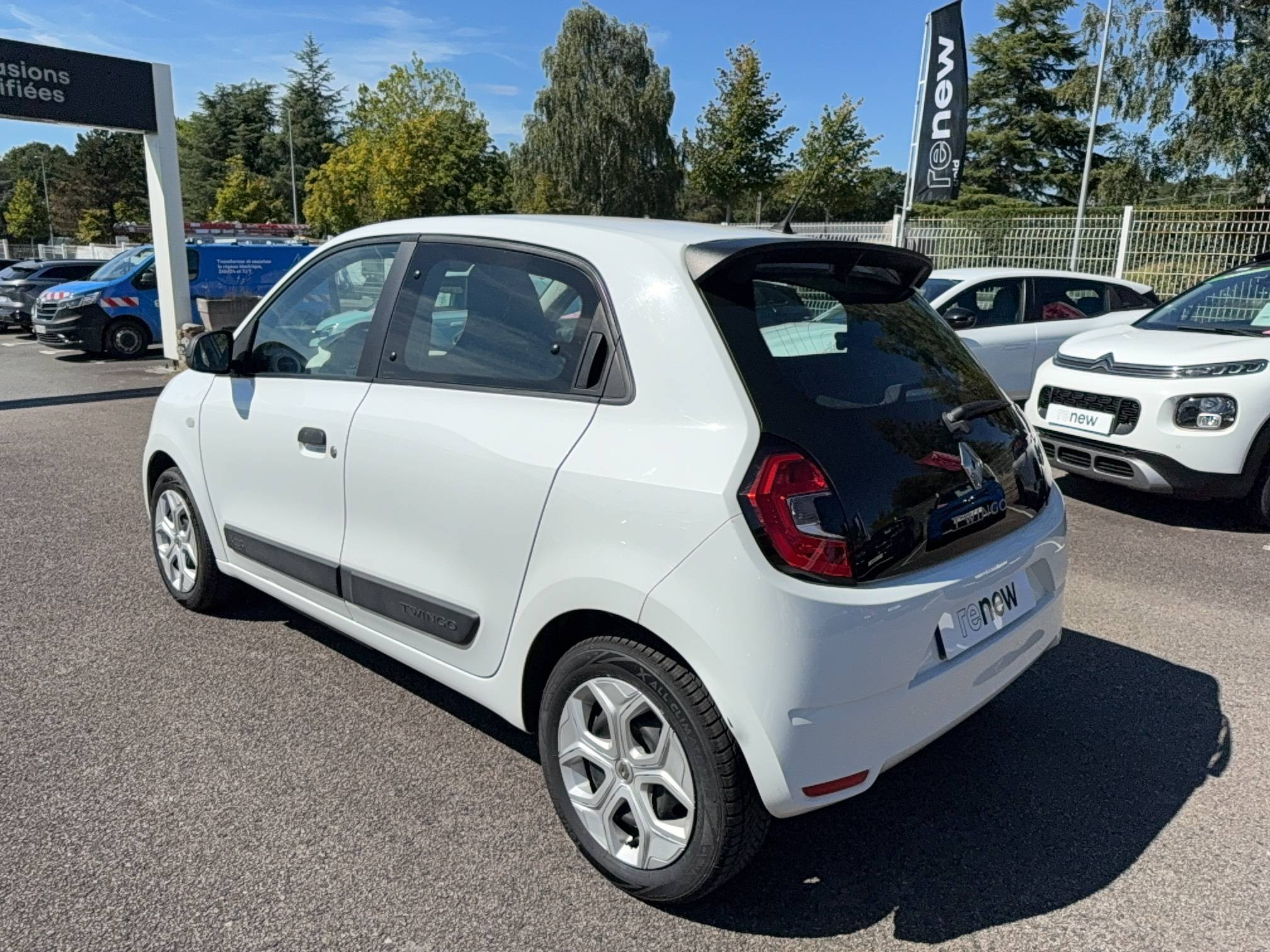 Vente en ligne Renault Twingo Electrique Twingo III E-Tech au prix de 9 990 €