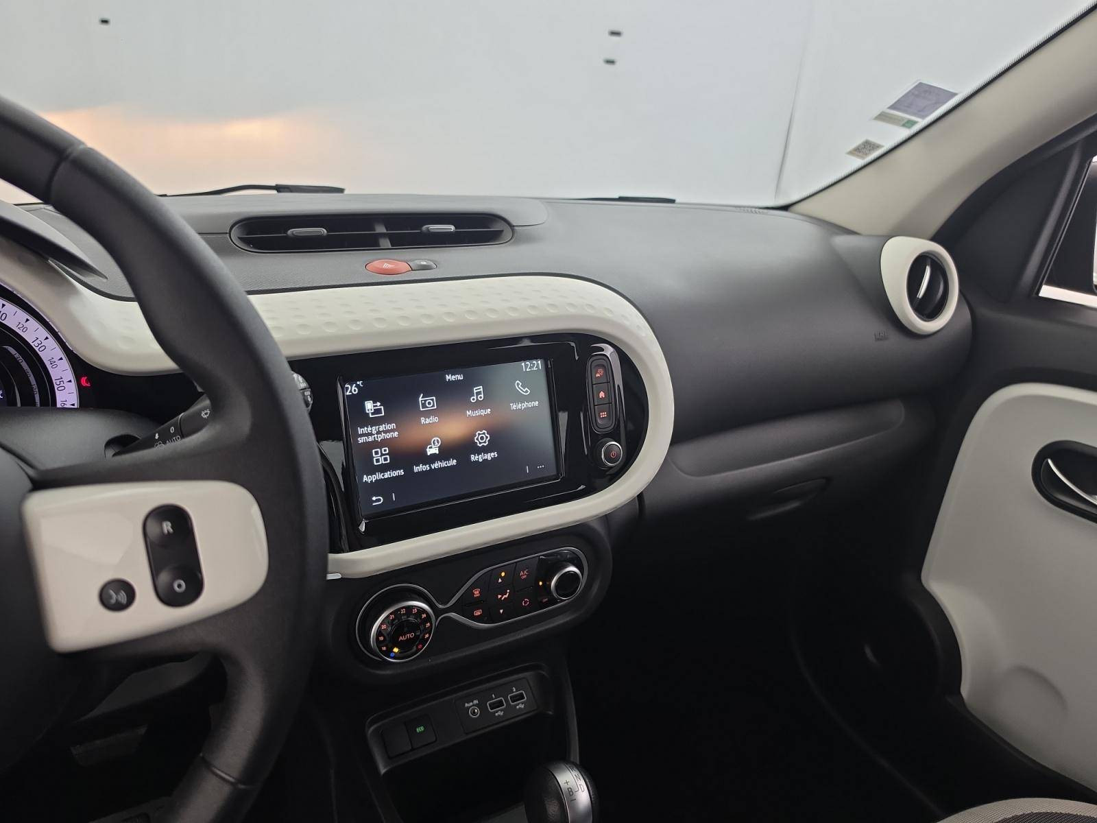 Vente en ligne Renault Twingo Electrique Twingo III E-Tech au prix de 12 990 €