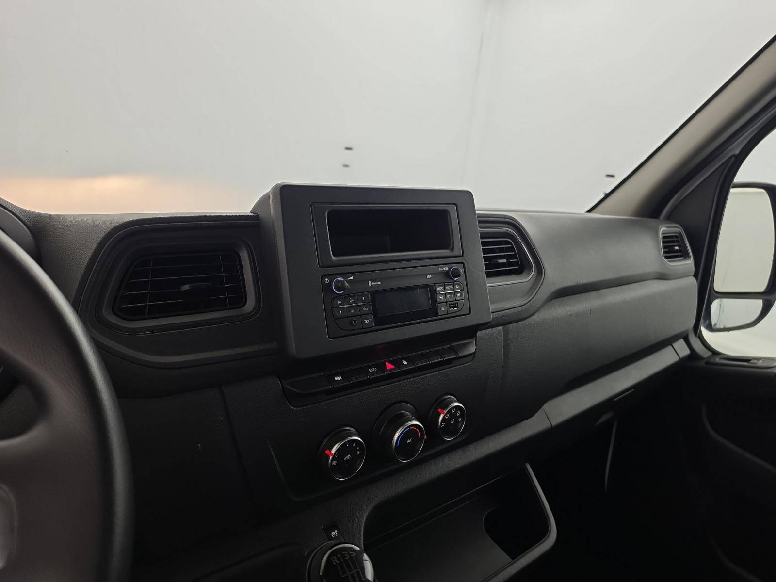 Vente en ligne Renault Master 3 Châssis Cabine MASTER CC PROP RJ3500 L2 PAFC BLUE DCI 130 EURO VI au prix de 30 890 €