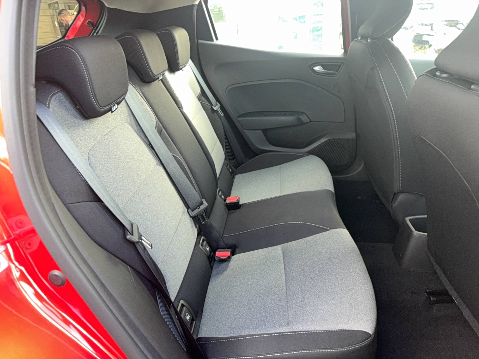 Vente en ligne Renault Clio 5 Clio E-Tech full hybrid 145 ch GSR2 au prix de 19 260 €