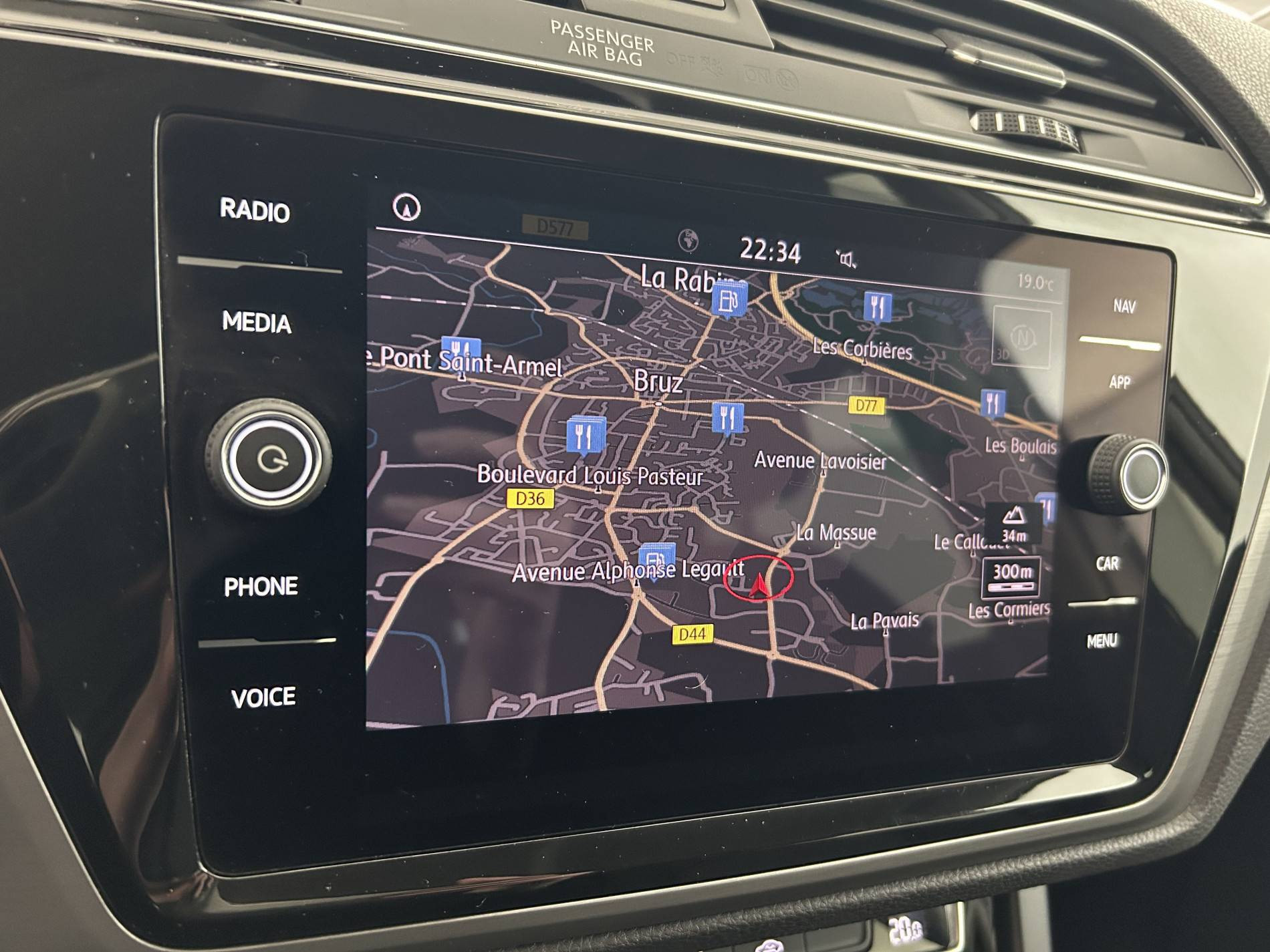 Vente en ligne Volkswagen Touran Touran 1.6 TDI 115 BMT 7pl au prix de 17 990 €
