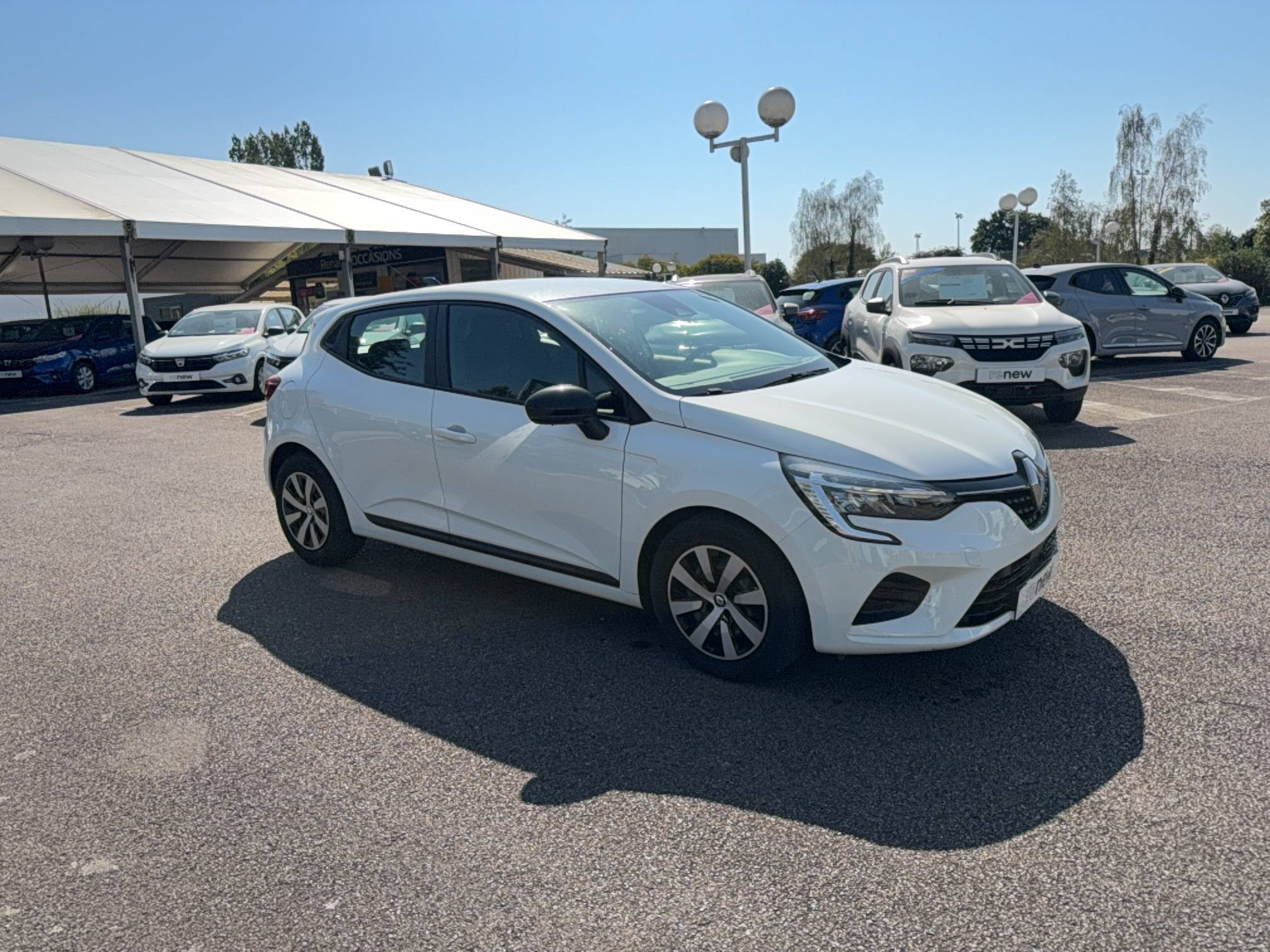 Vente en ligne Renault Clio 5 Clio TCe 90 au prix de 14 290 €