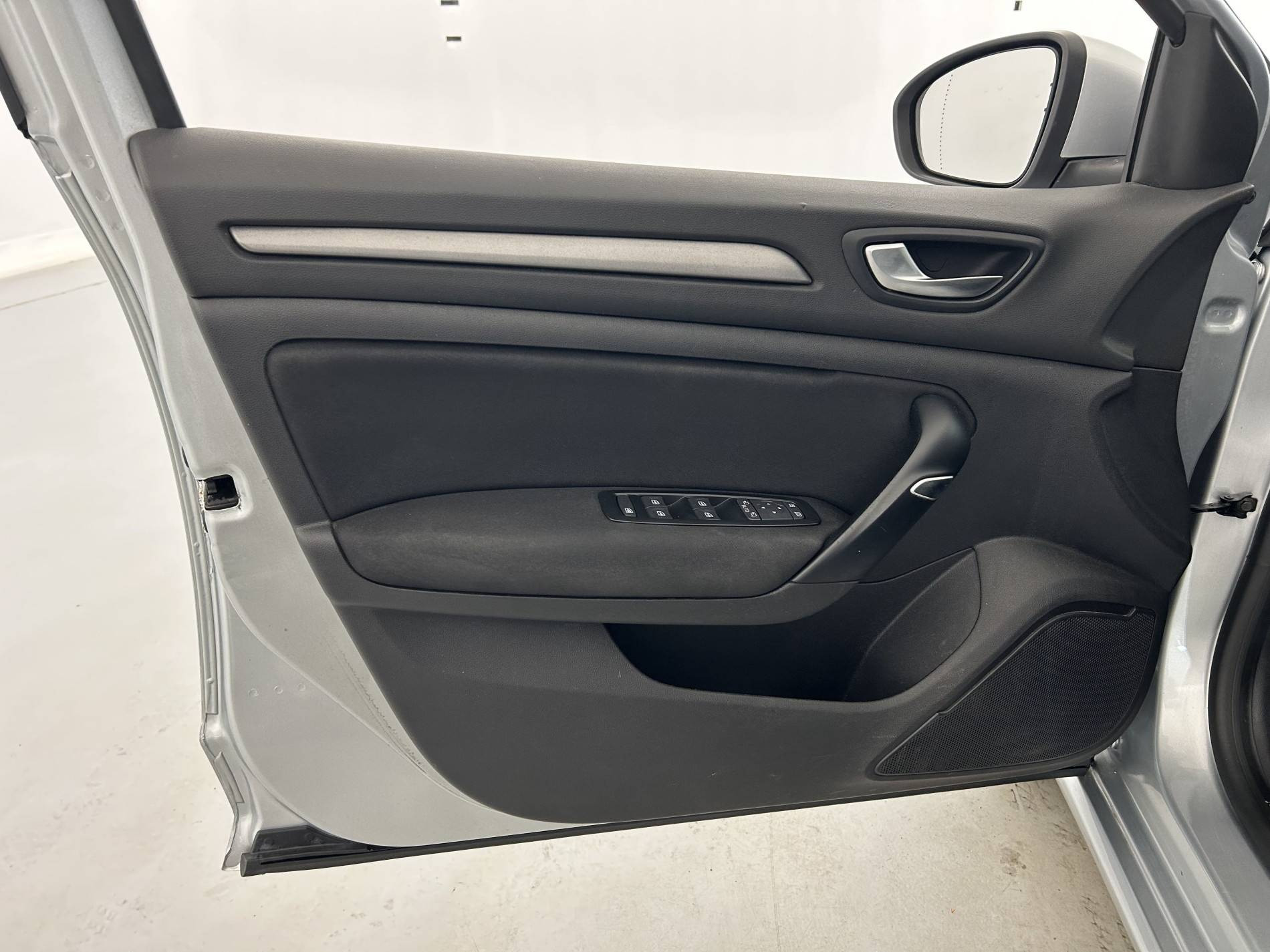Vente en ligne Renault Megane 4 Estate  Blue dCi 115 EDC au prix de 17 990 €