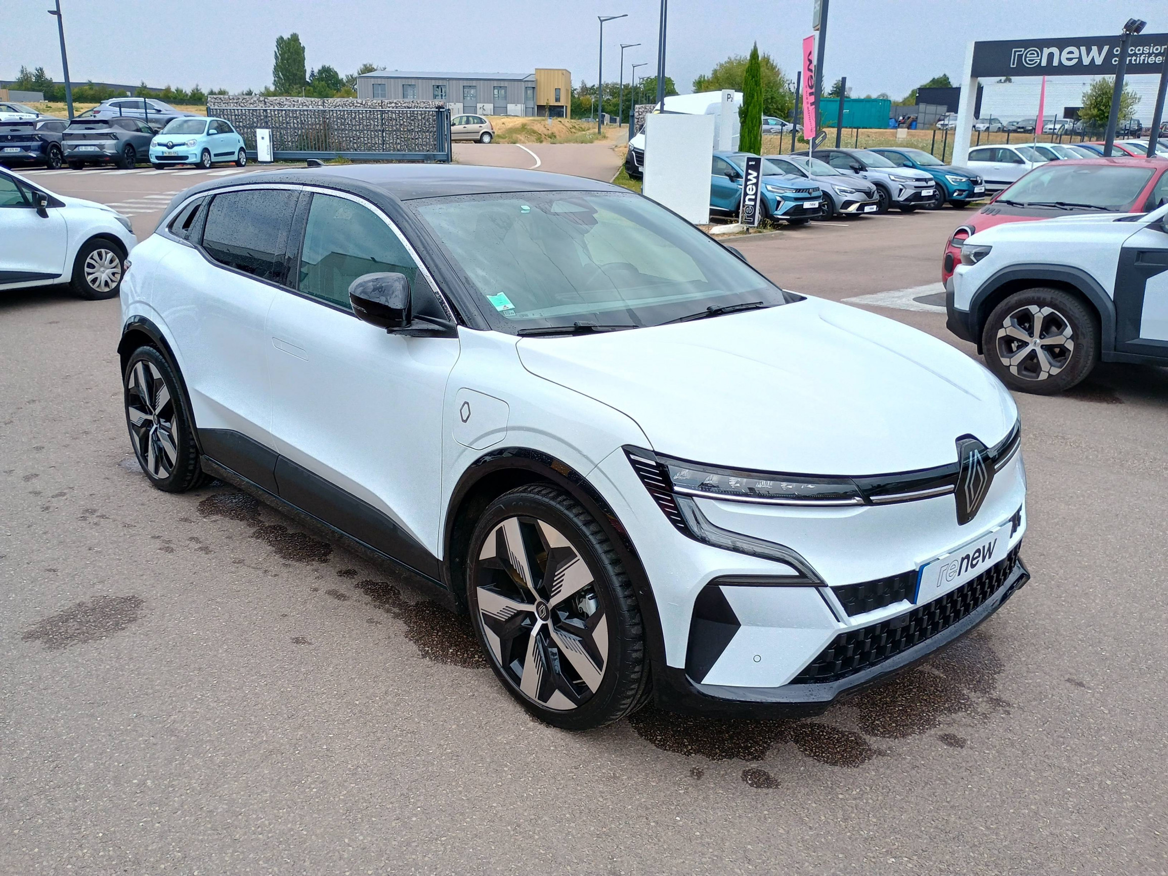 Vente en ligne Renault Megane E-Tech  EV60 220 ch super charge au prix de 25 991 €