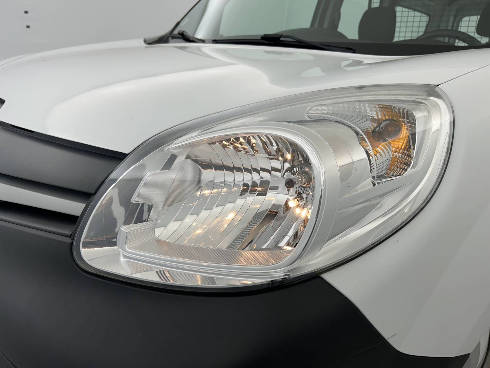 Vente en ligne Renault Kangoo Express  CA BLUE DCI 95 au prix de 12 990 €