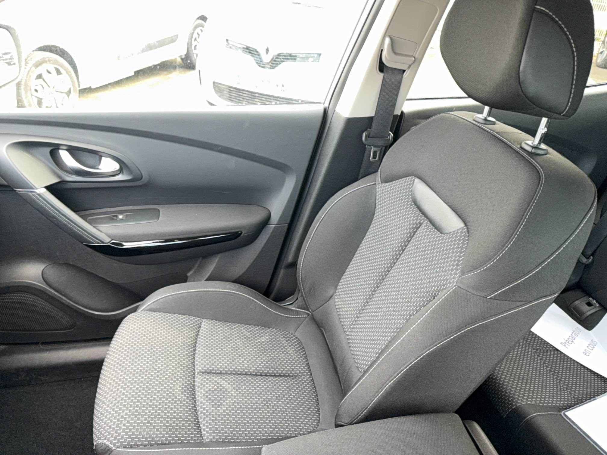 Vente en ligne Renault Kadjar  Blue dCi 115 au prix de 14 990 €