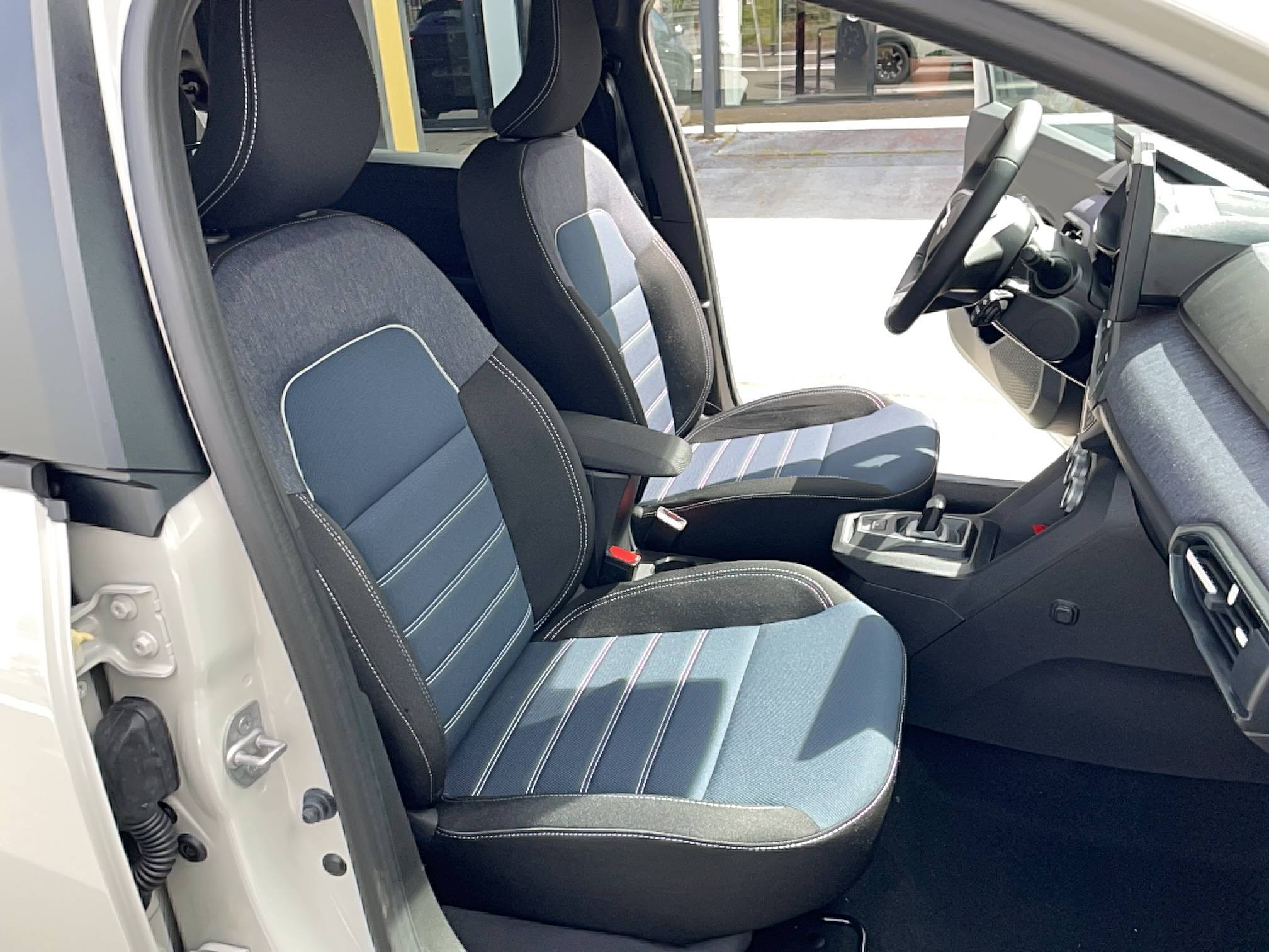 Vente en ligne Dacia Jogger  155 7 pl au prix de 28 990 €