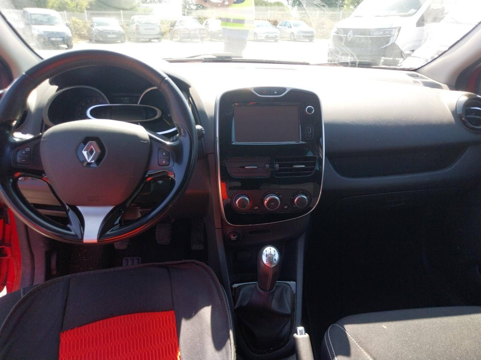 Vente en ligne Renault Clio 4  TCe 90 eco2 au prix de 8 990 €