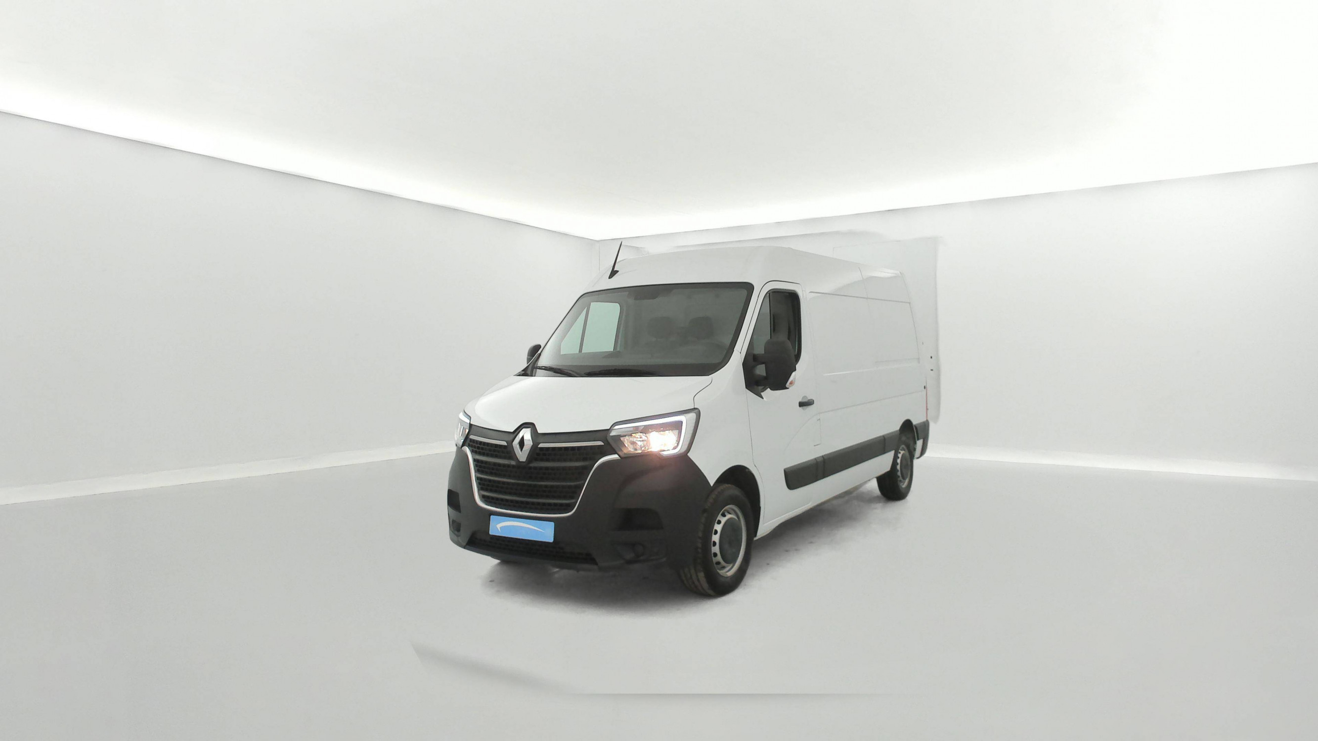 Renault Master Fourgon MASTER FGN TRAC F3500 L2H2 BLUE DCI 135 occasion de 2024 en vente à Morlaix