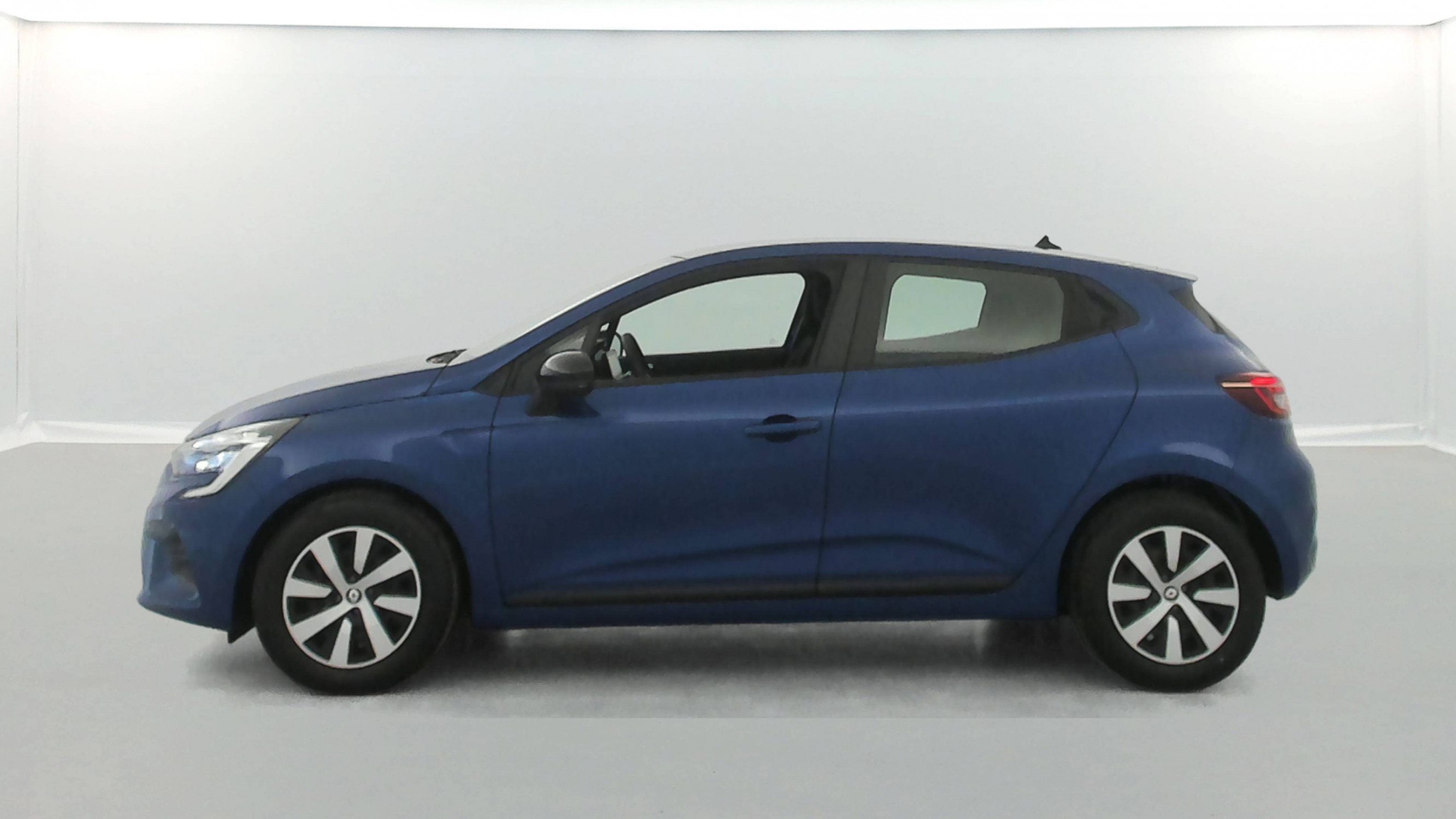 Vente en ligne Renault Clio 5 Clio TCe 90 au prix de 15 490 €