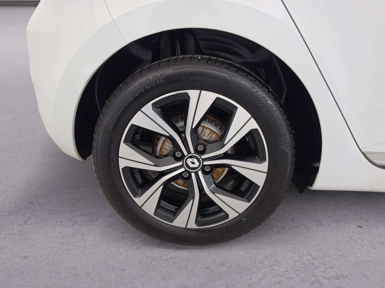 Vente en ligne Renault Clio 5 CLIO SOCIETE BLUE DCI 100 au prix de 13 990 €