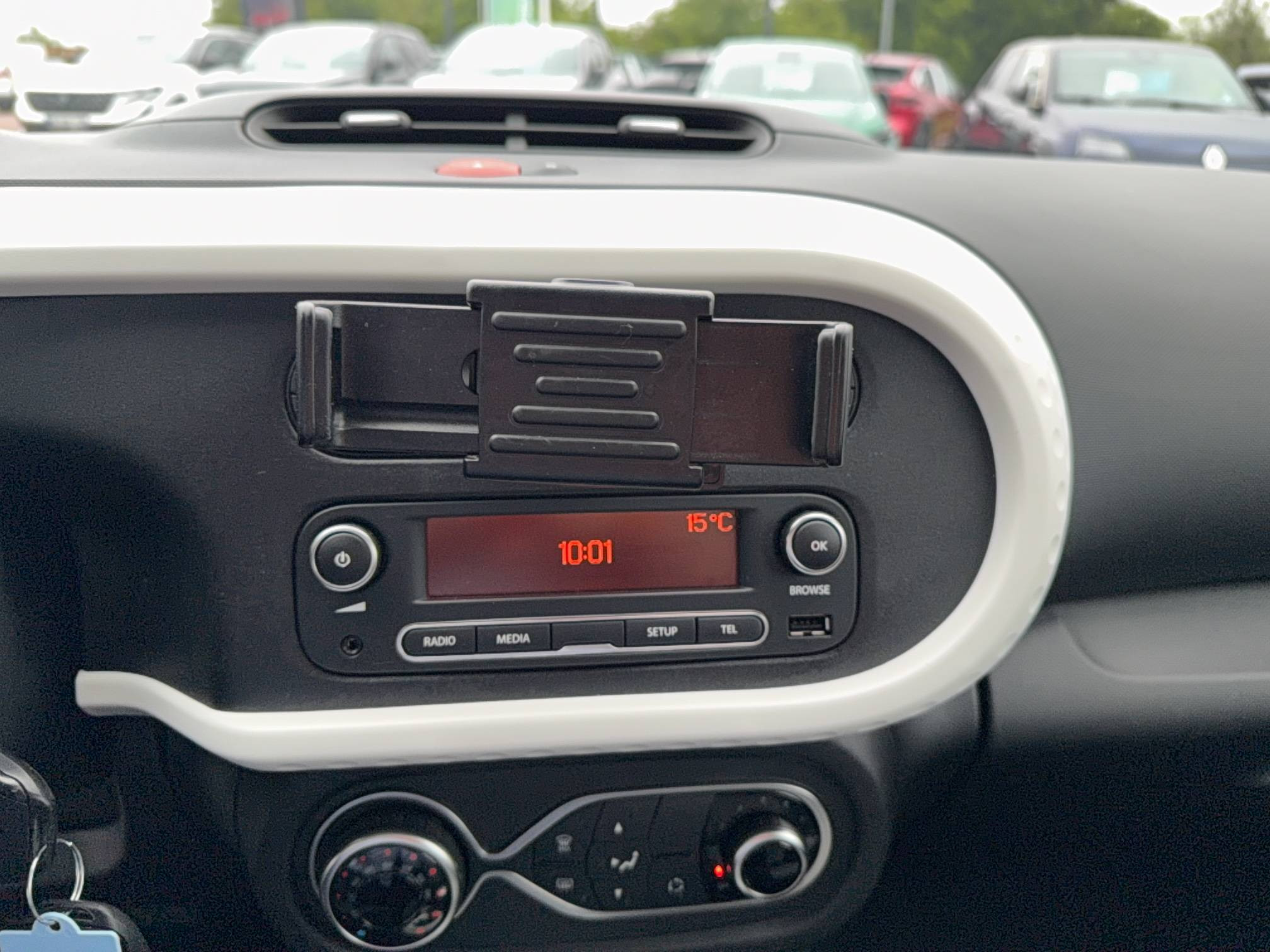 Vente en ligne Renault Twingo Electrique Twingo III E-Tech au prix de 11 990 €