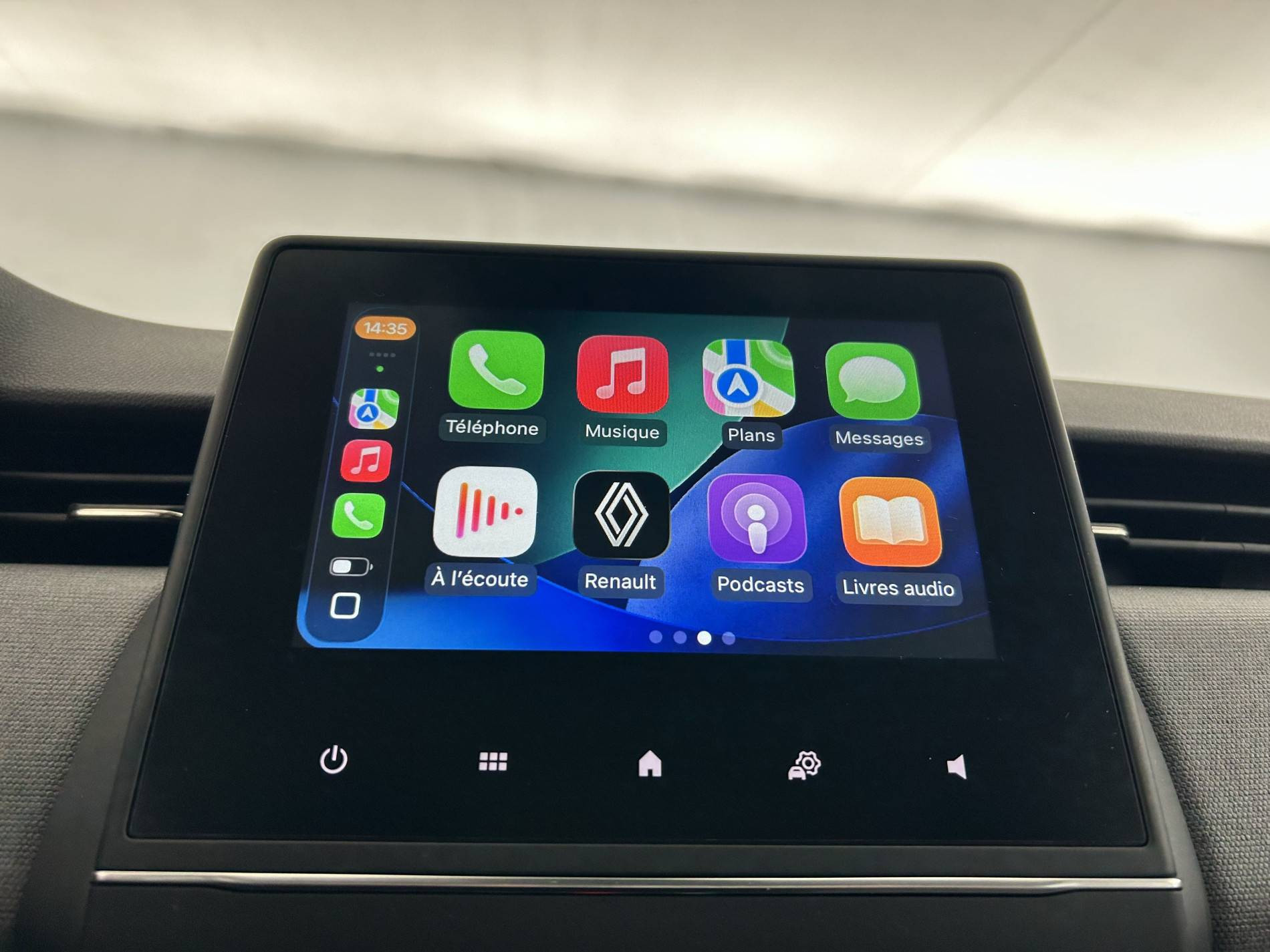 Vente en ligne Renault Clio 5 Clio E-Tech full hybrid 145 au prix de 19 800 €