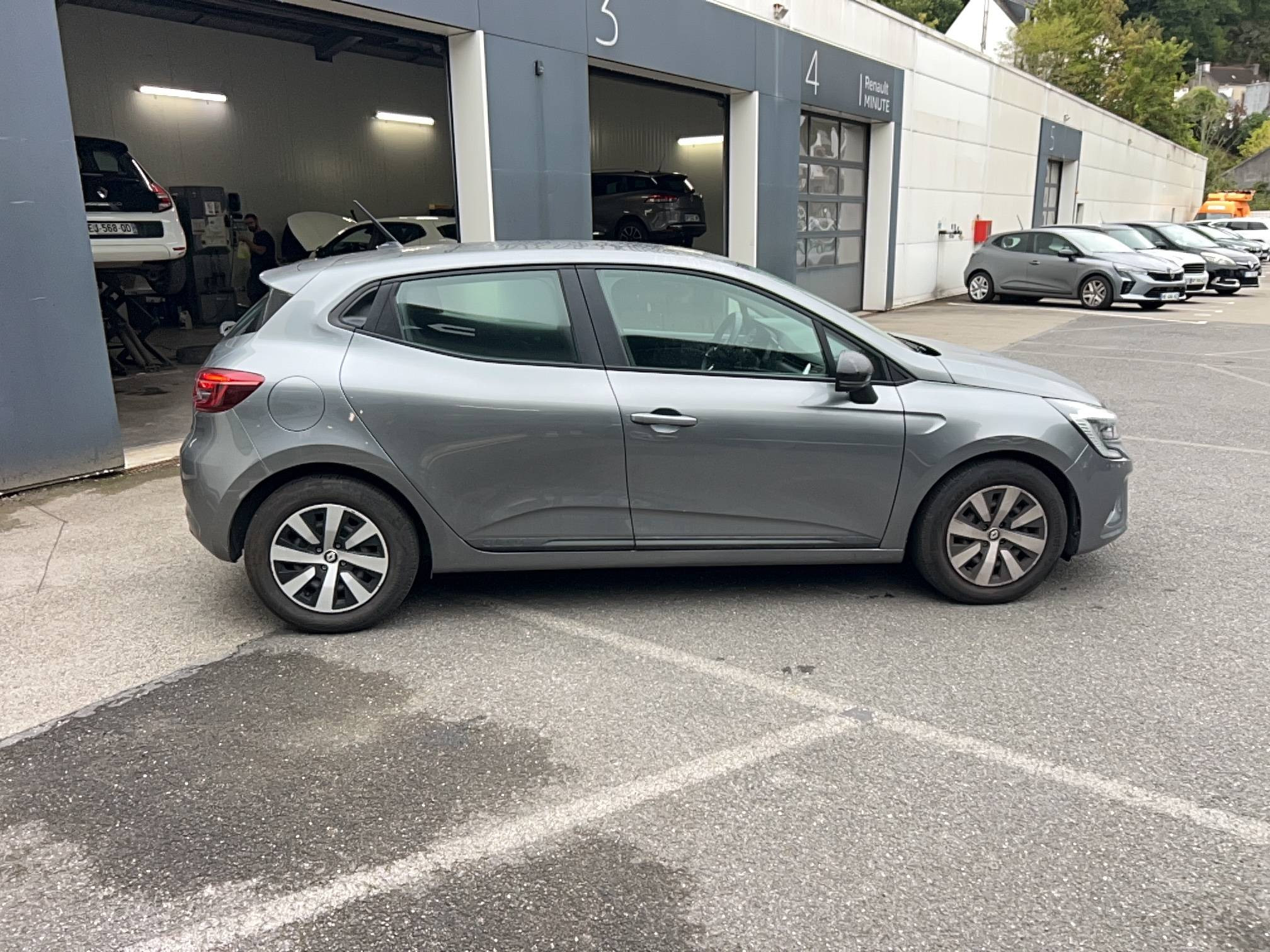 Vente en ligne Renault Clio 5 Clio TCe 90 au prix de 13 990 €