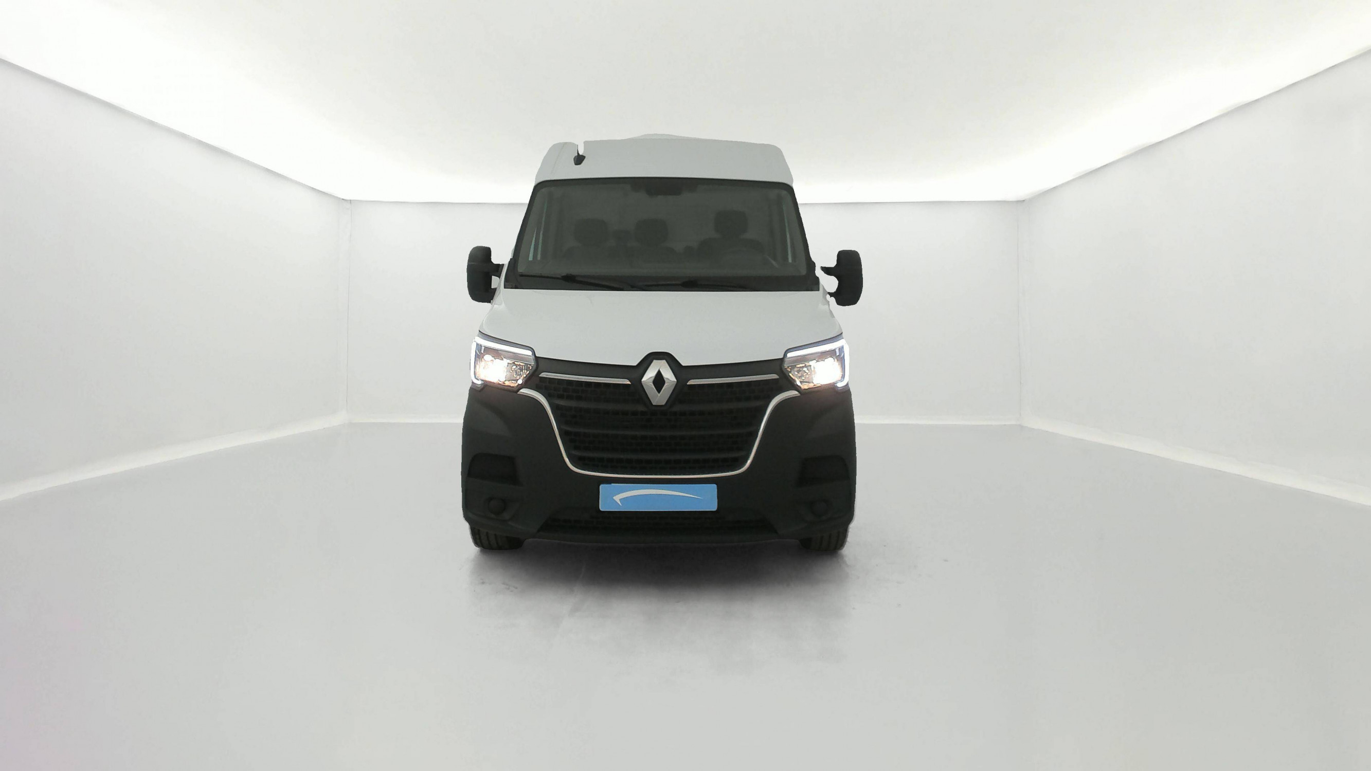 Vente en ligne Renault Master Fourgon MASTER FGN TRAC F3500 L2H2 BLUE DCI 135 au prix de 24 990 €
