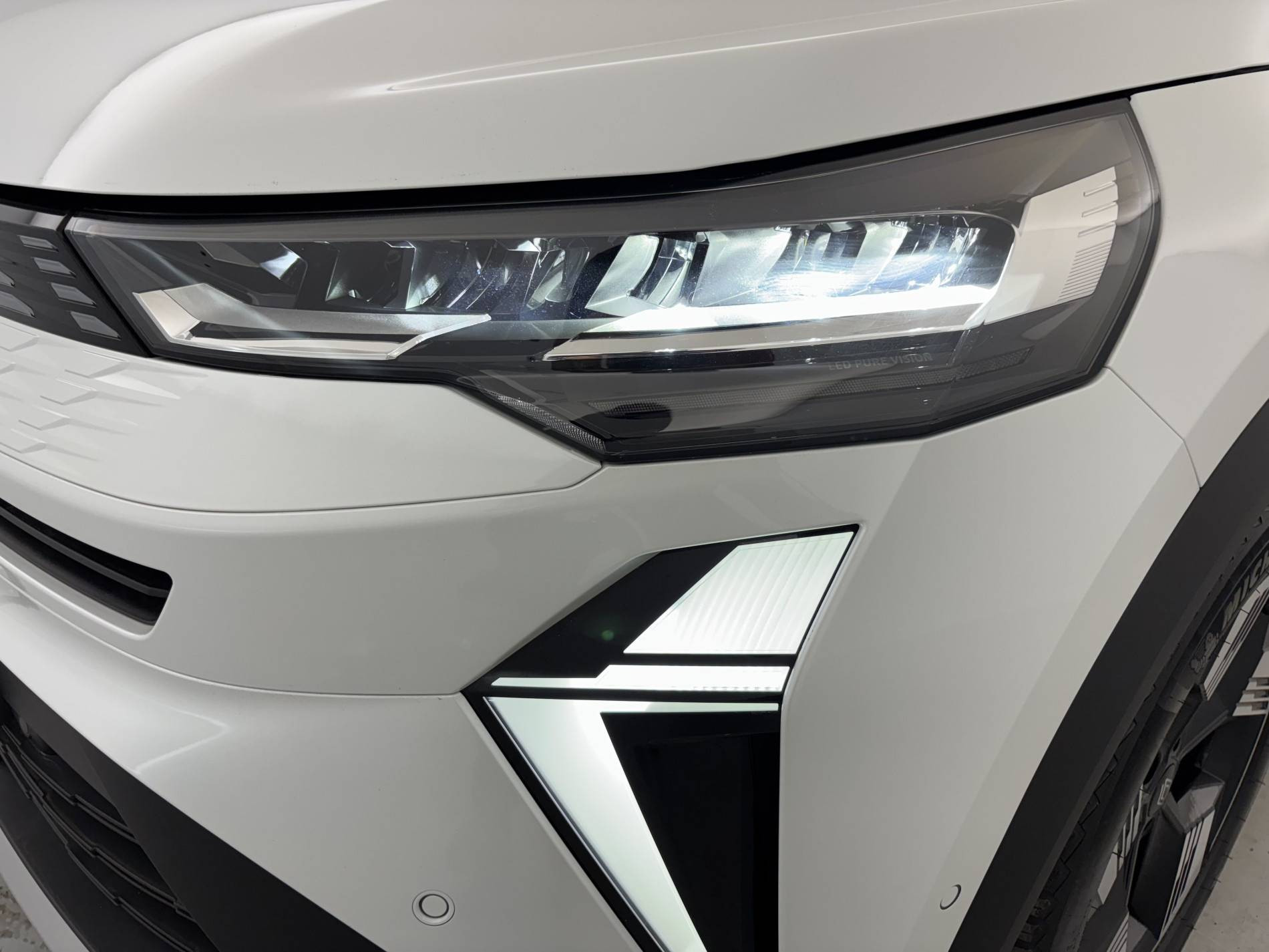 Vente en ligne Renault Symbioz  E-Tech full hybrid 145 au prix de 29 990 €