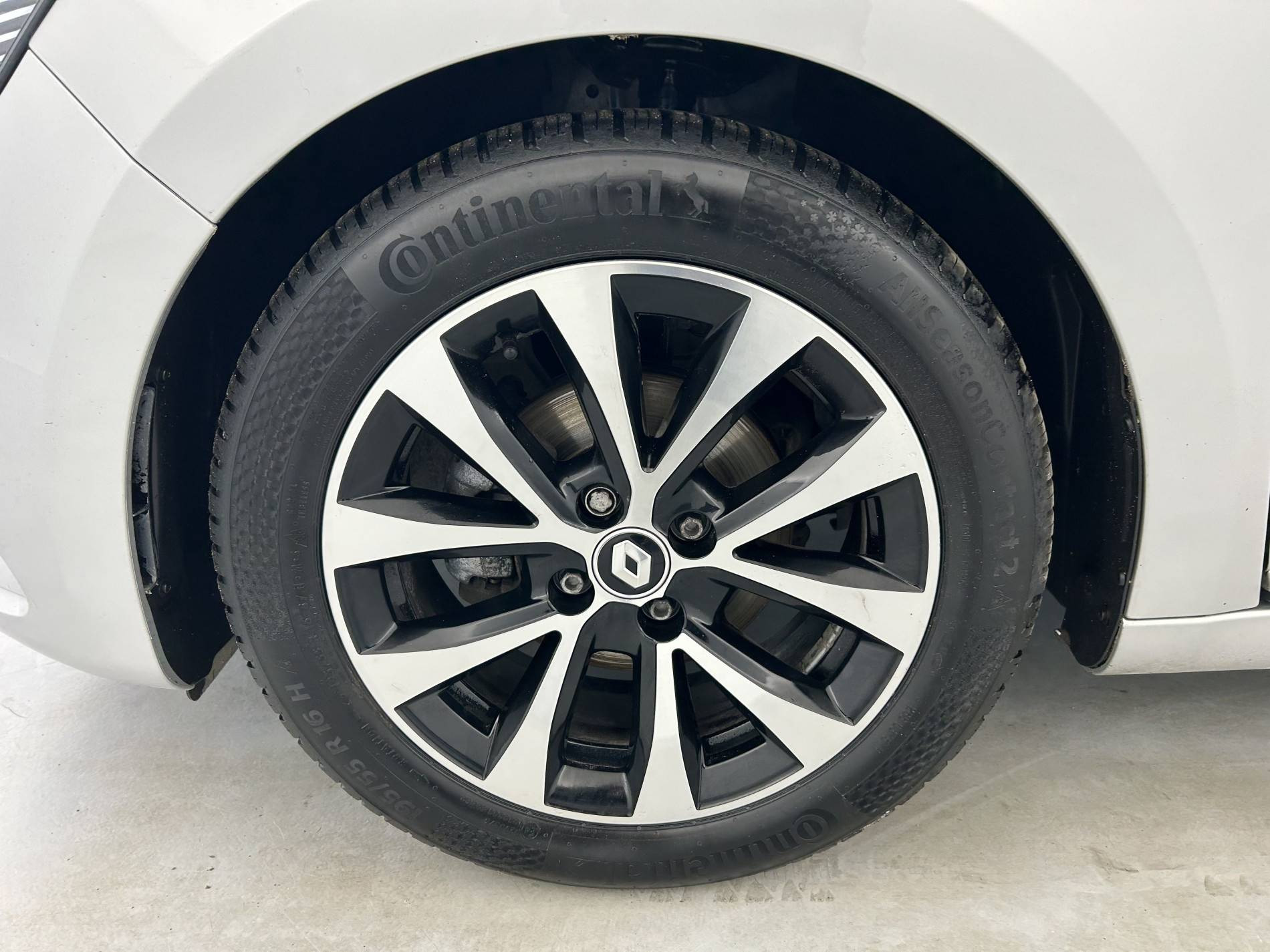 Vente en ligne Renault Clio 5 Clio TCe 90 au prix de 13 490 €