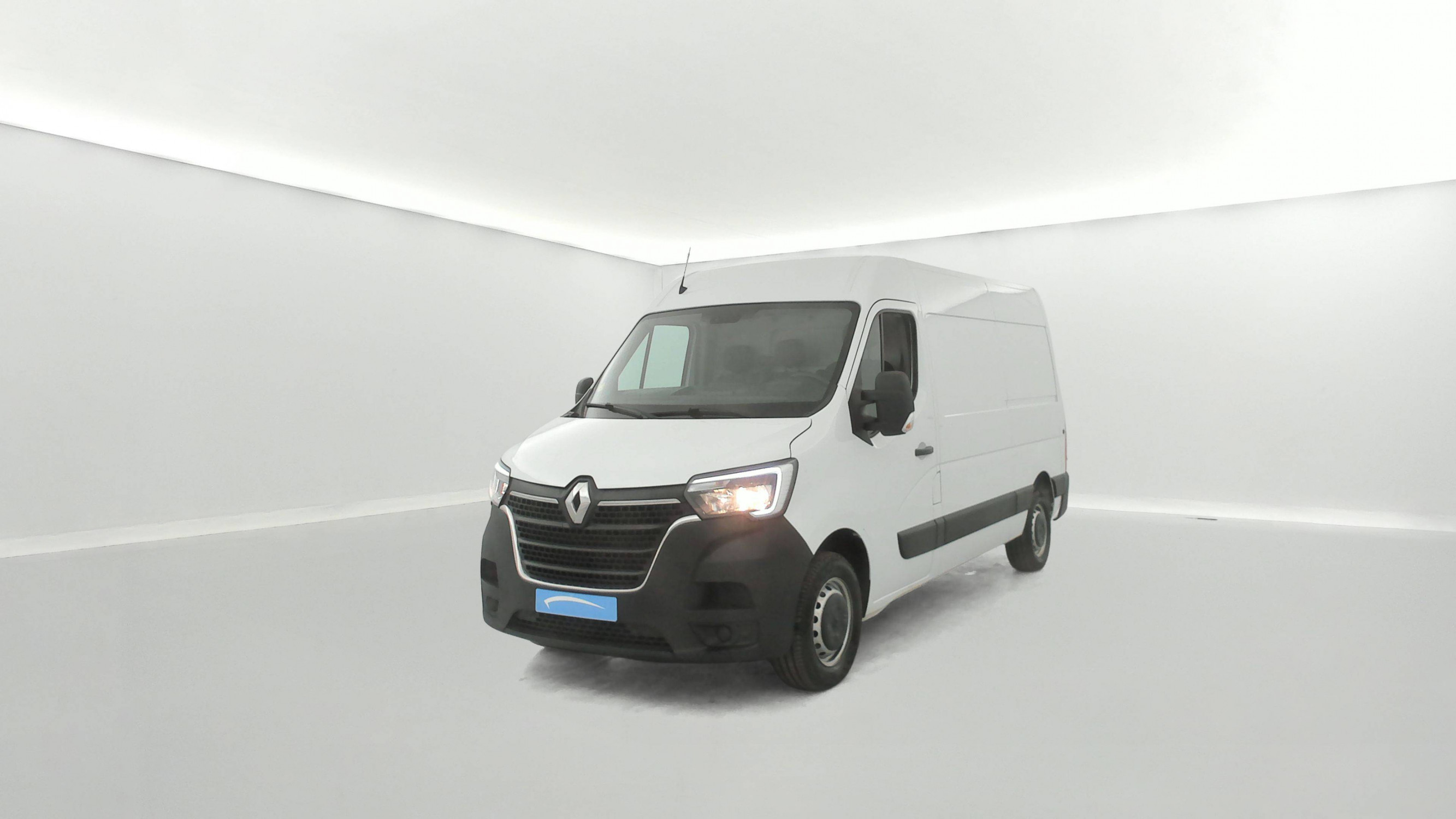 Renault Master Fourgon MASTER FGN TRAC F3500 L2H2 BLUE DCI 135 occasion de 2023 en vente à Brest