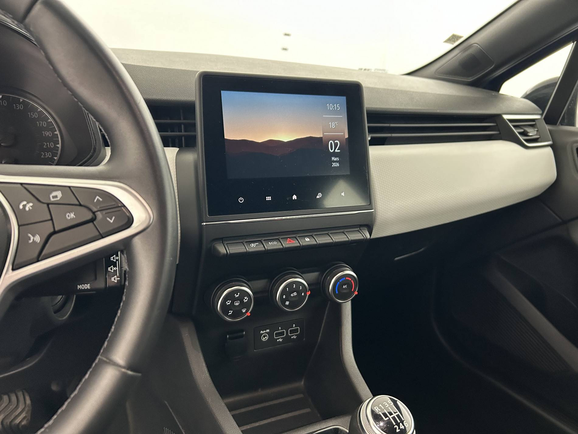 Vente en ligne Renault Clio 5 Clio TCe 90 - 21N au prix de 13 990 €