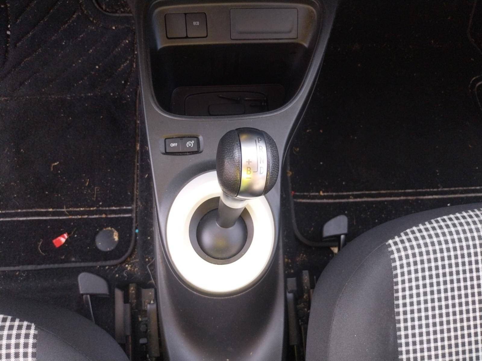 Vente en ligne Renault Twingo Electrique Twingo III E-Tech au prix de 13 890 €