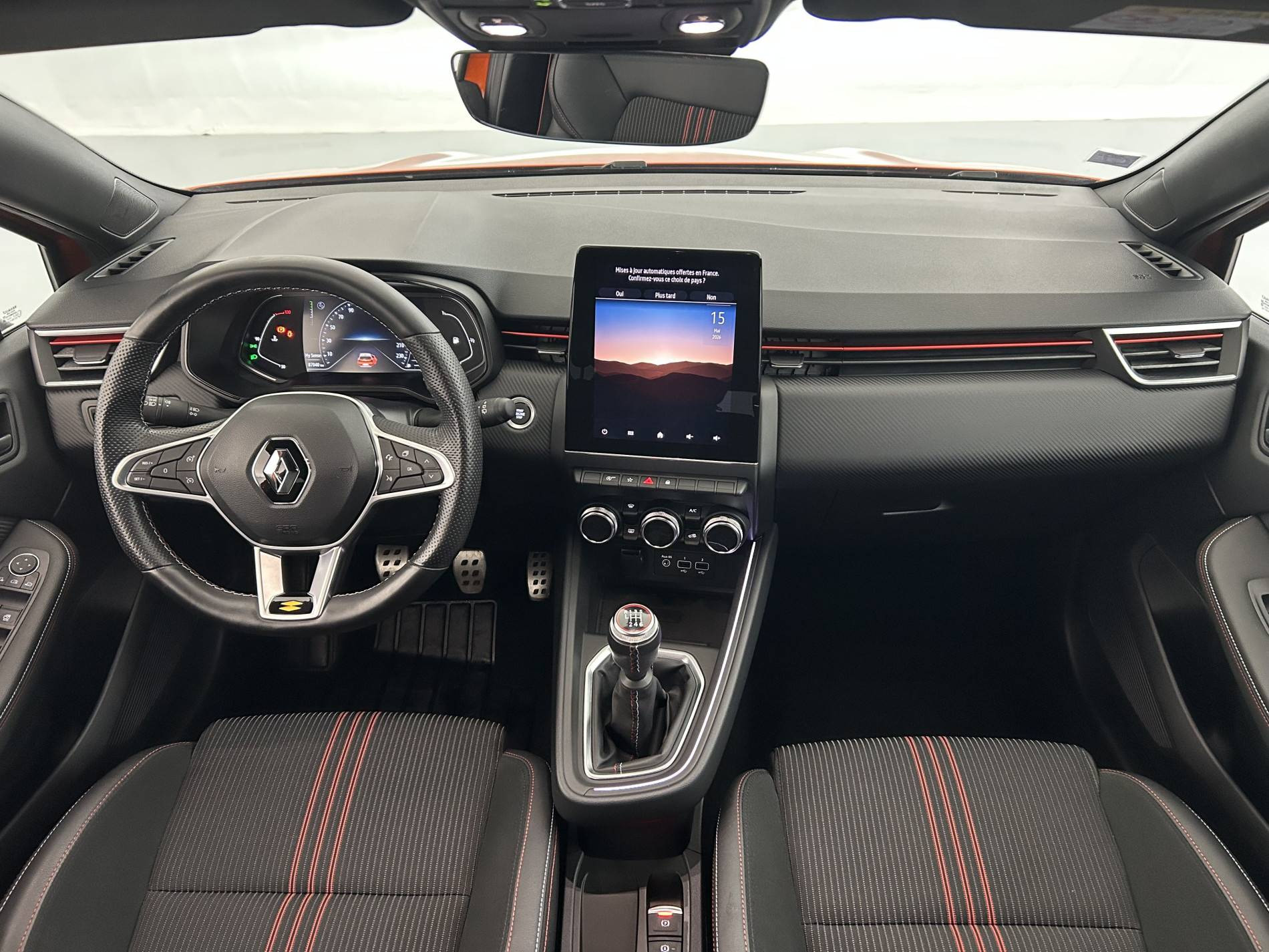 Vente en ligne Renault Clio 5 Clio TCe 140 - 21N au prix de 14 990 €