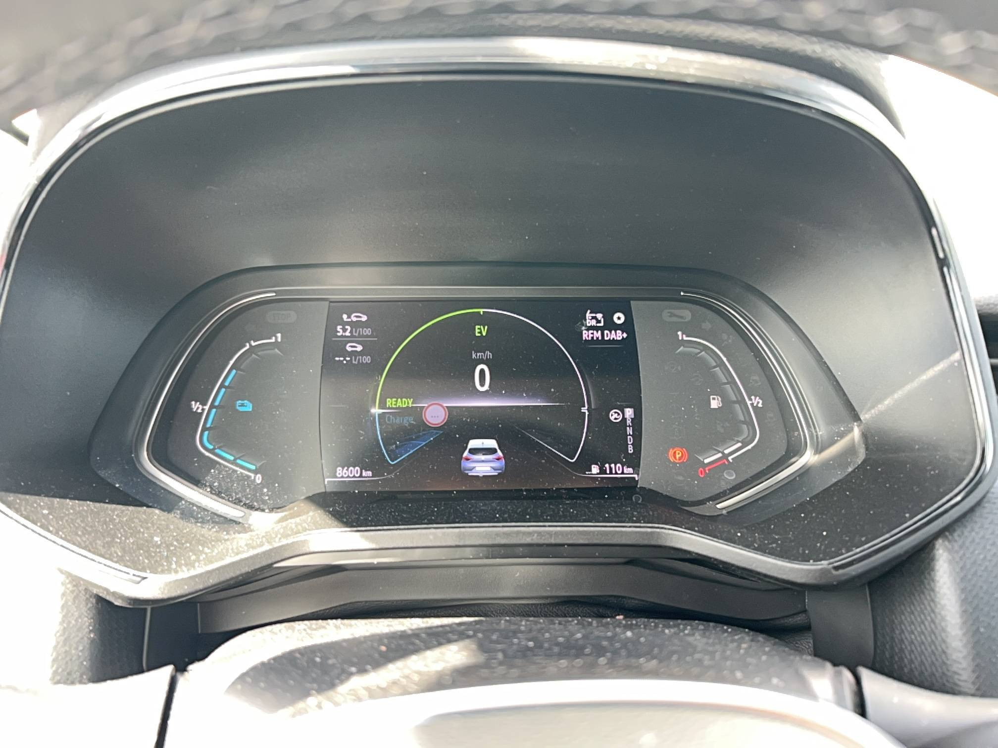 Vente en ligne Renault Clio 5 Clio E-Tech full hybrid 145 au prix de 17 990 €