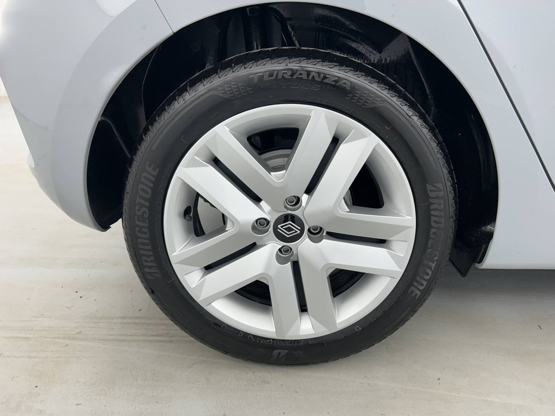 Vente en ligne Renault Clio 5 Clio E-Tech full hybrid 145 ch GSR2 au prix de 19 990 €