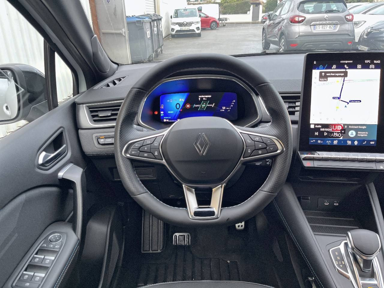 Vente en ligne Renault Symbioz  E-Tech full hybrid 145 au prix de 29 490 €
