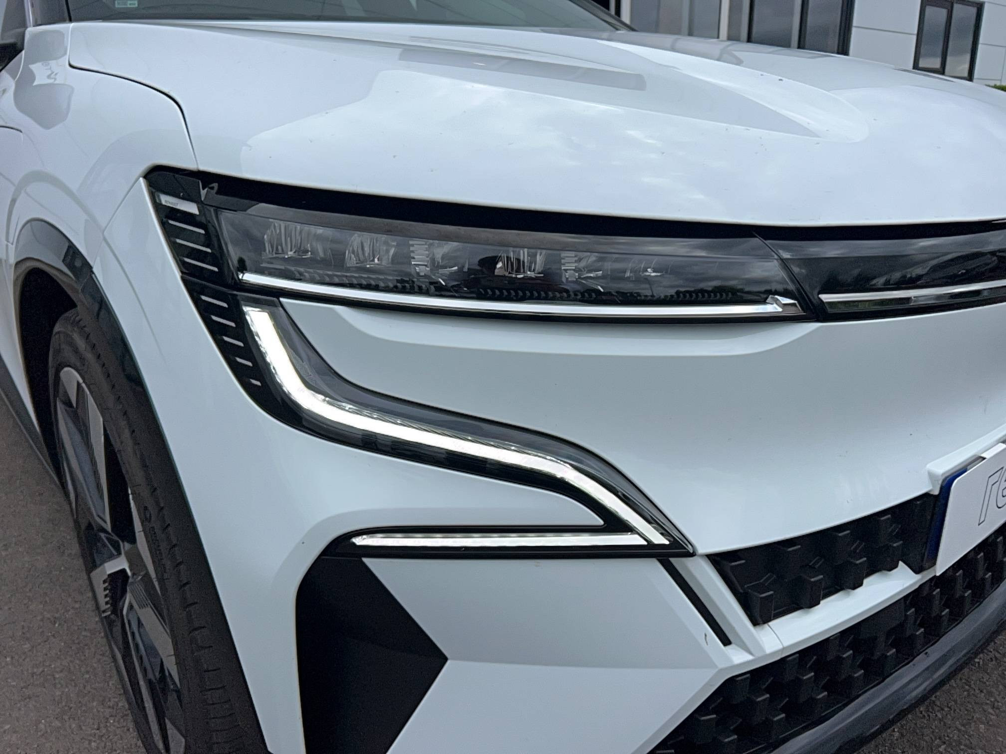 Vente en ligne Renault Megane E-Tech  EV60 220 ch super charge au prix de 23 990 €