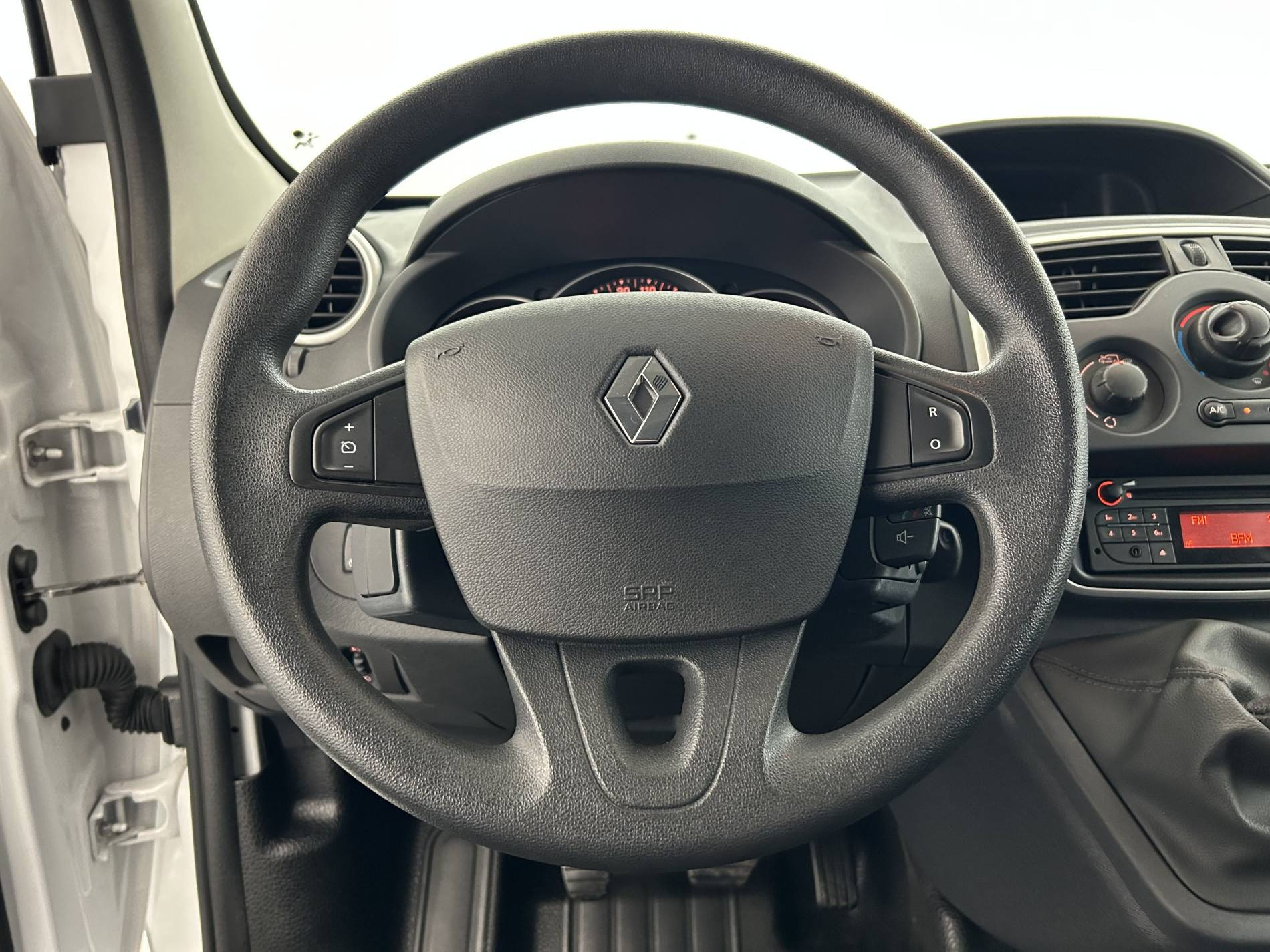 Vente en ligne Renault Kangoo Express  GRAND VOLUME BLUE DCI 115 au prix de 12 490 €