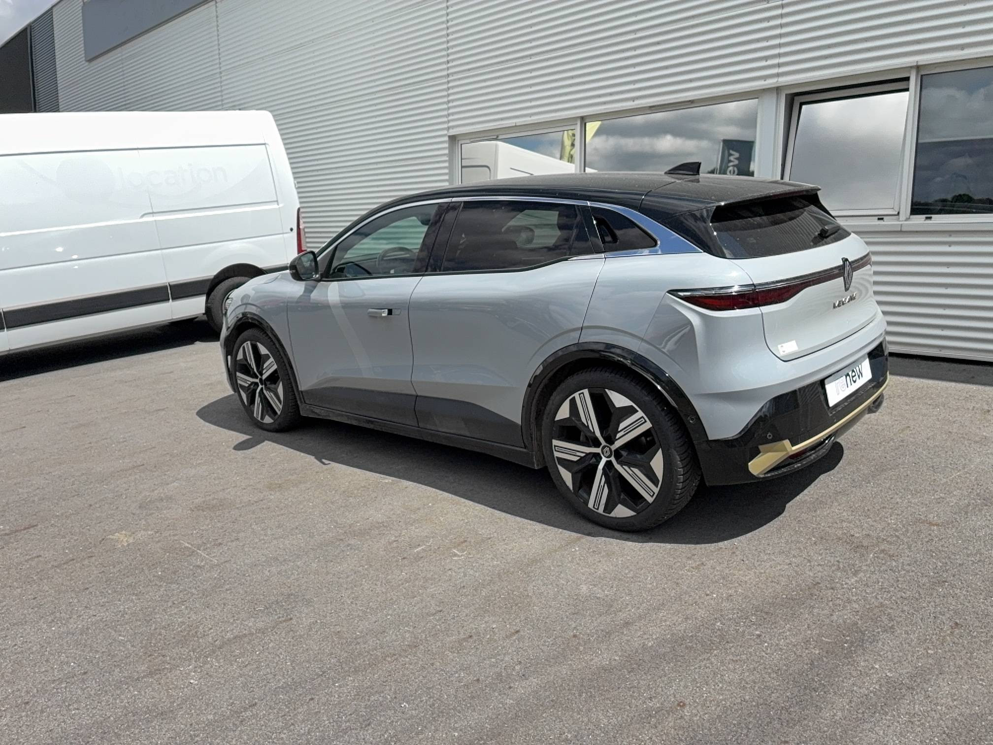 Vente en ligne Renault Megane E-Tech  EV60 220 ch super charge au prix de 26 590 €