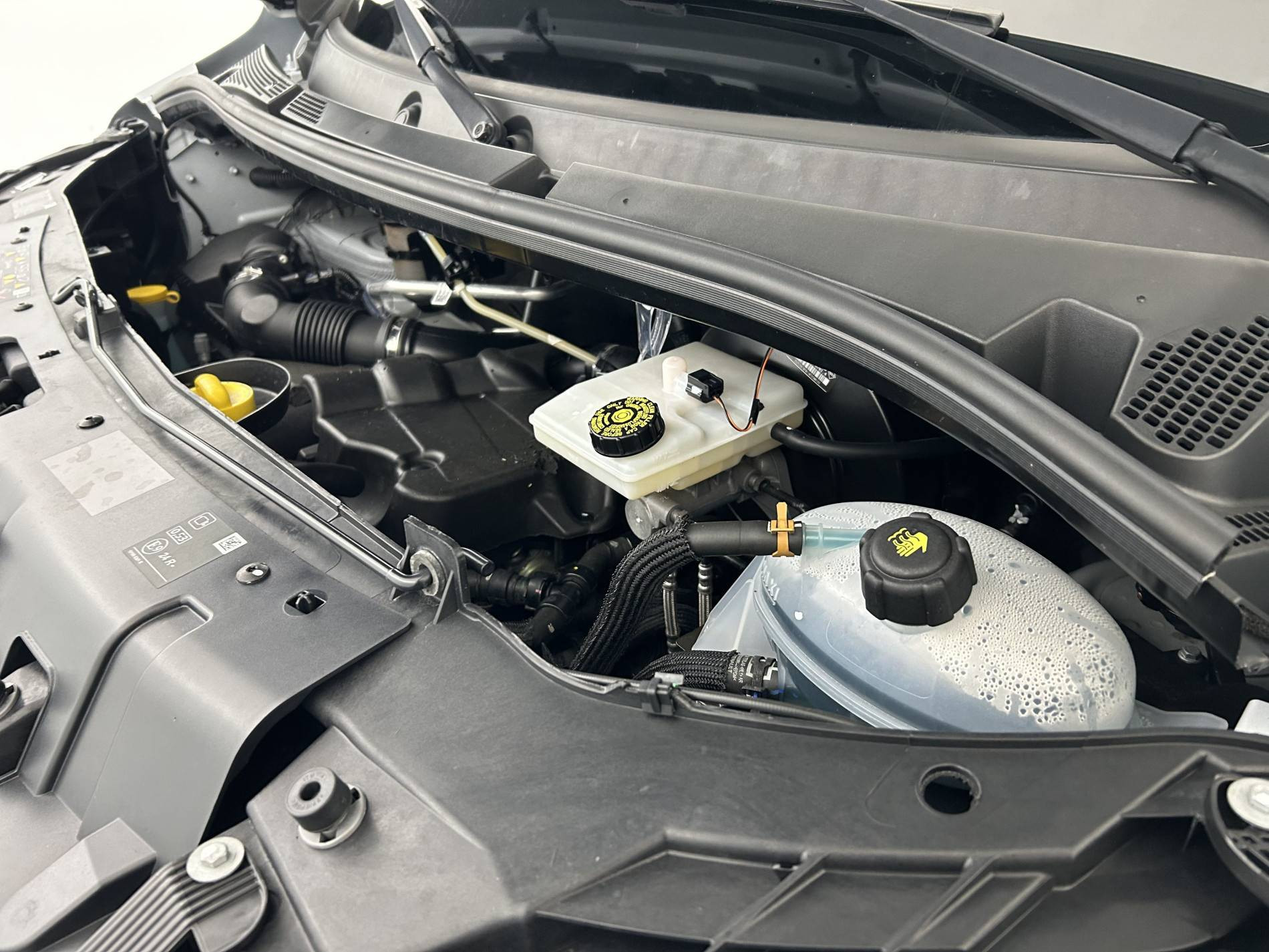 Vente en ligne Renault Master Fourgon MASTER FGN TRAC F3500 L2H2 BLUE DCI 135 au prix de 24 990 €