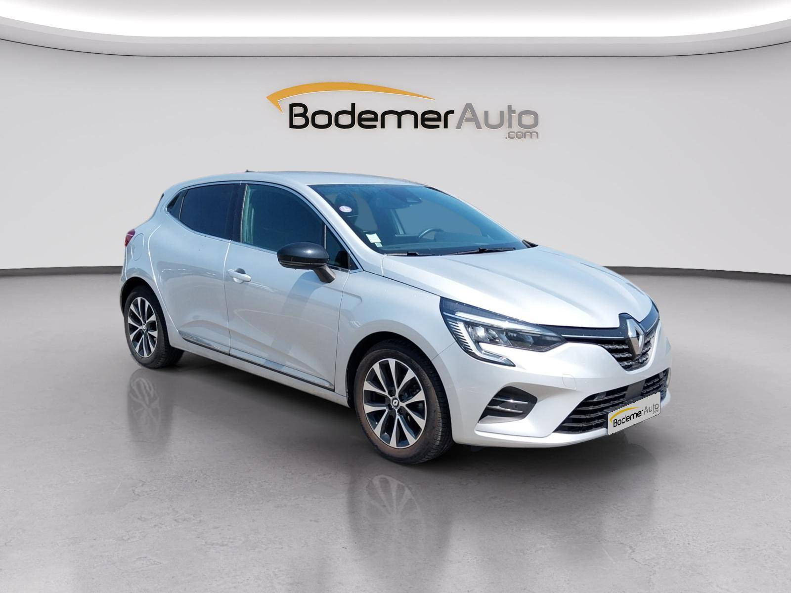 Vente en ligne Renault Clio 5 Clio TCe 90 au prix de 15 900 €